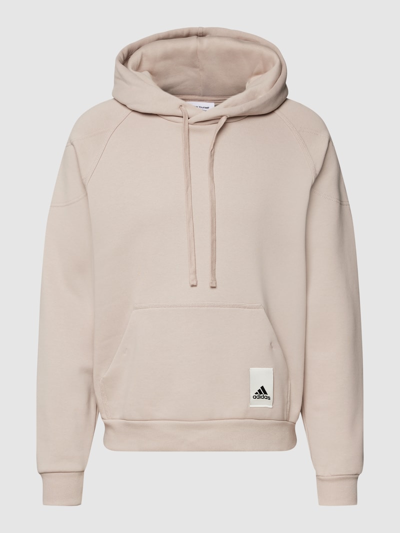 Hoodie mit Label-Patch in haselnuss braun