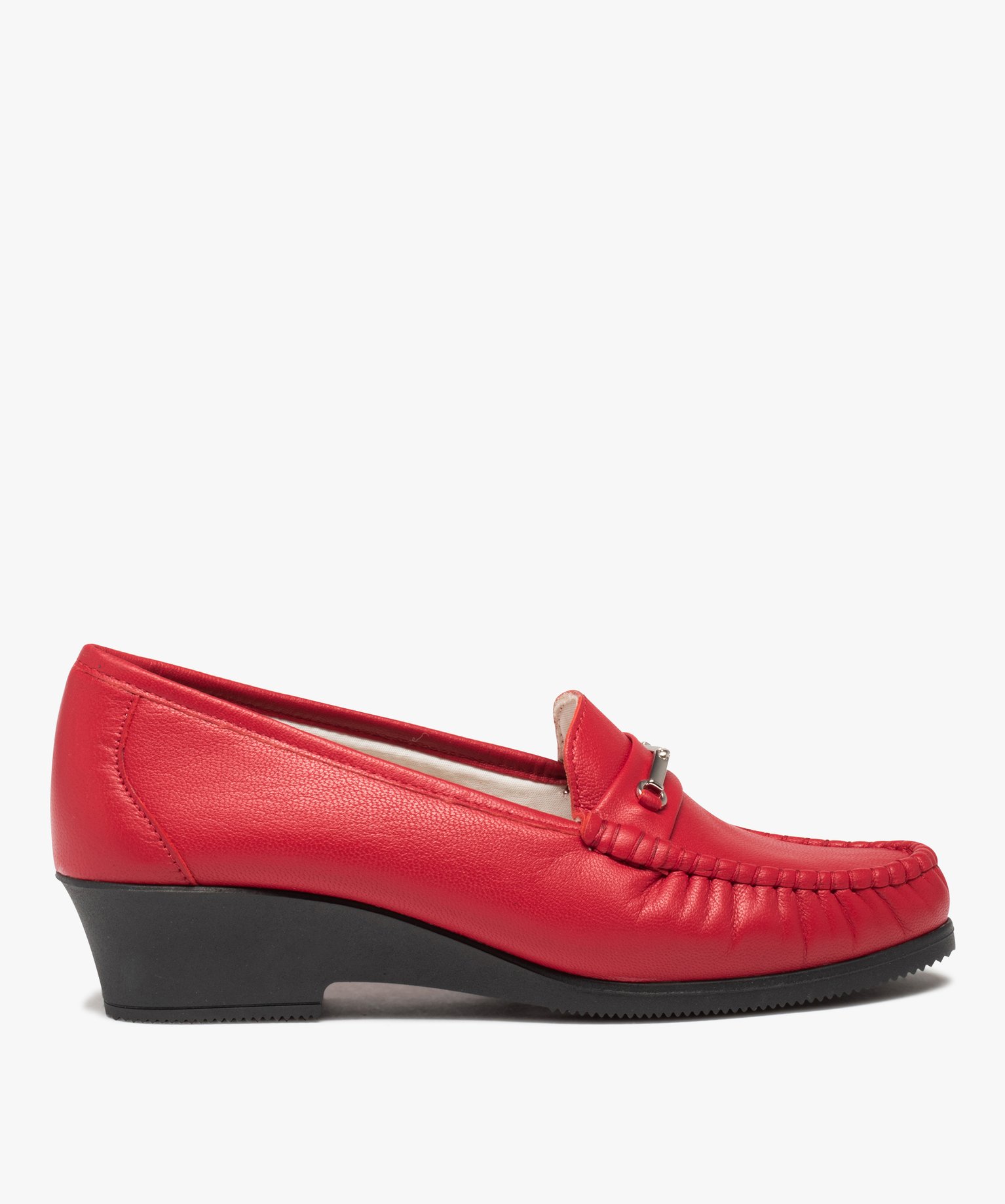 Mocassin femme confort à talon compensé dessus cuir uni rouge | GEMO