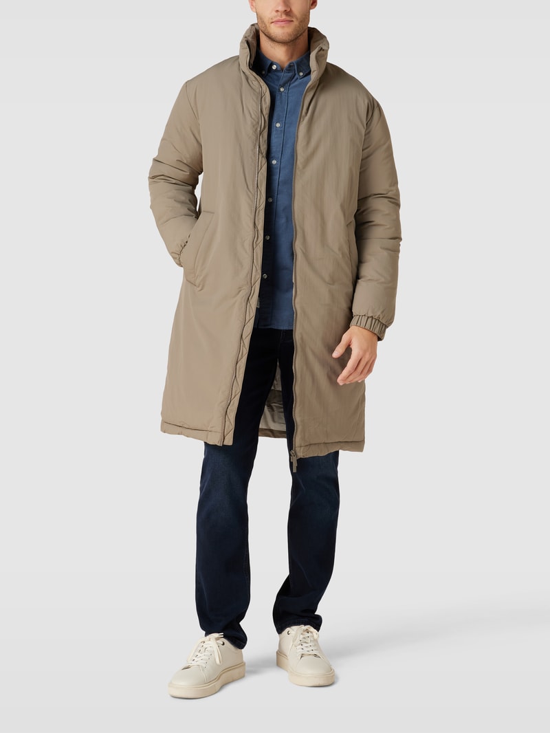 Mantel mit Eingrifftaschen Modell 'TITAN PUFFER COAT' in kitt
