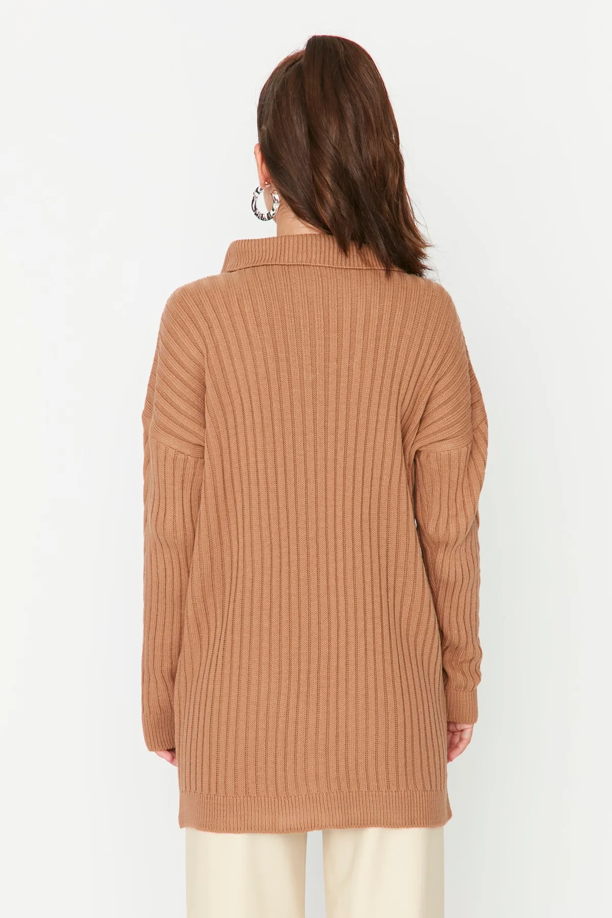 Trendyol Modest  Camel Selanik Strickpullover mit Reißverschluss TCTAW23AK00017