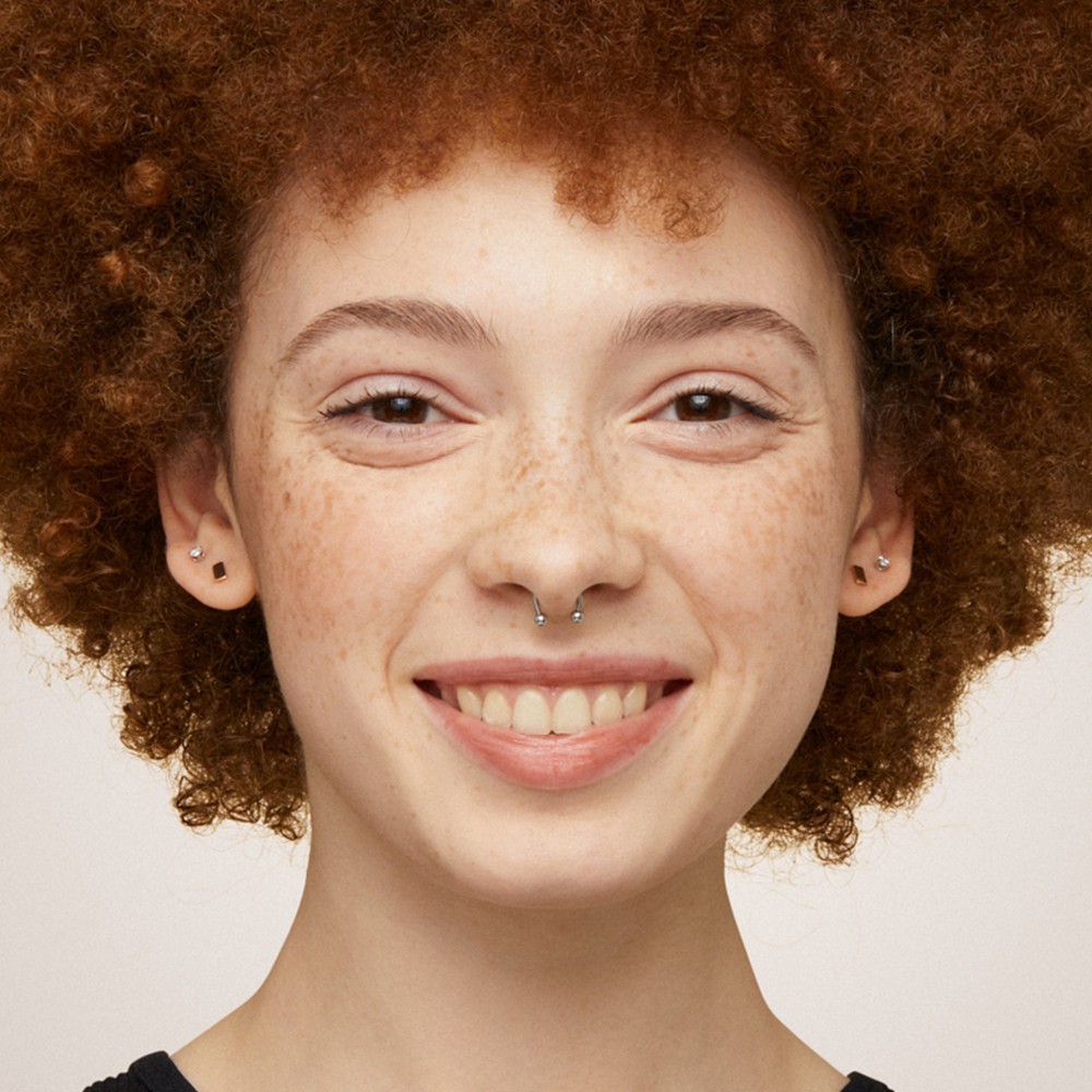 Estée Lauder dabīgs ilgstošas iedarbības tonālais krēms ar SPF 20