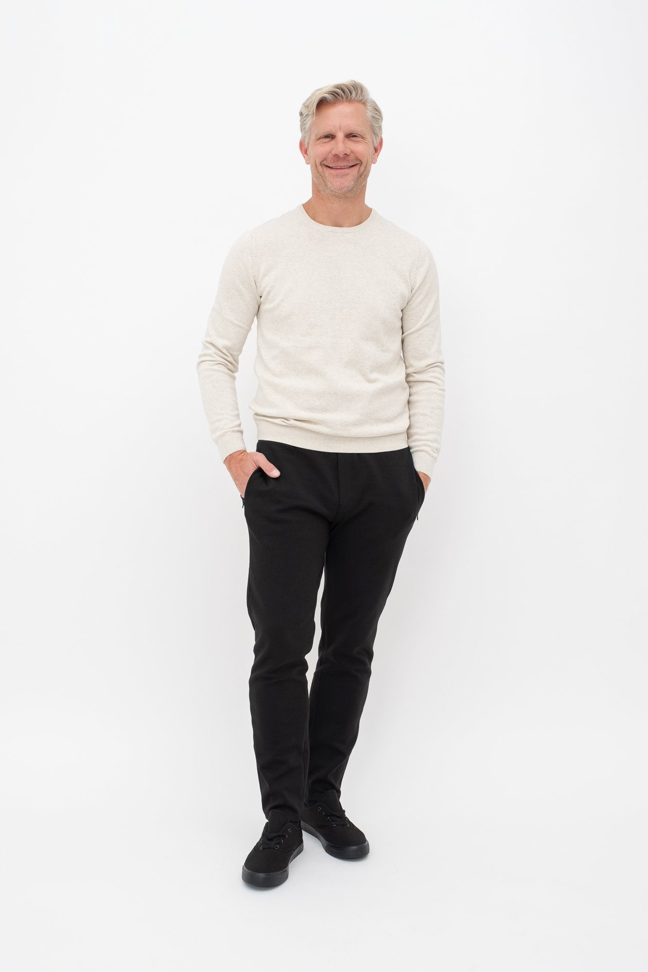 Papas Shorts Relaxhose Schicke und bequeme Freizeithose Jogginghose Jogger für den Alltag (1-tlg) aus Baumwolle mit sicheren Reißverschlusstaschen
