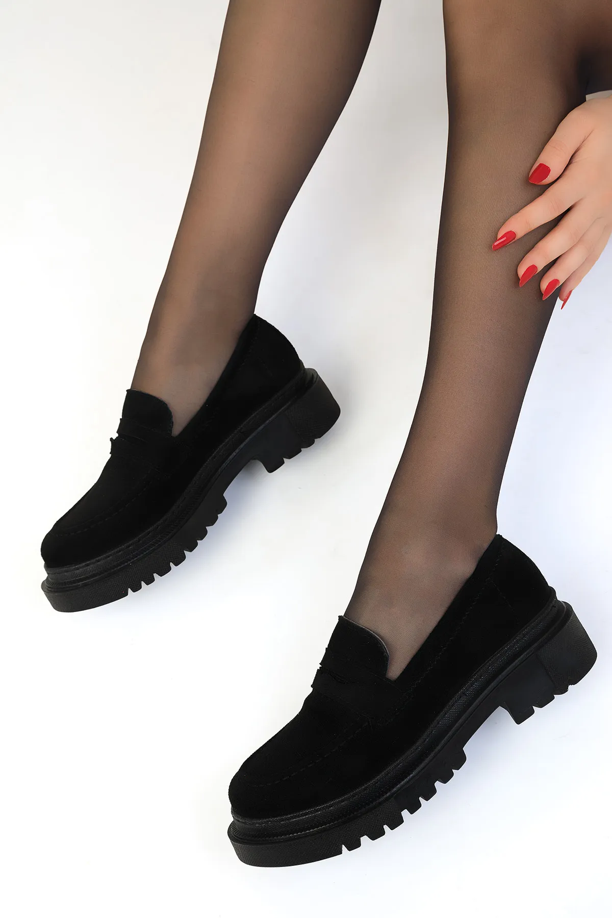 SOHO  Schwarze Wildleder Damen Freizeitschuhe 17762