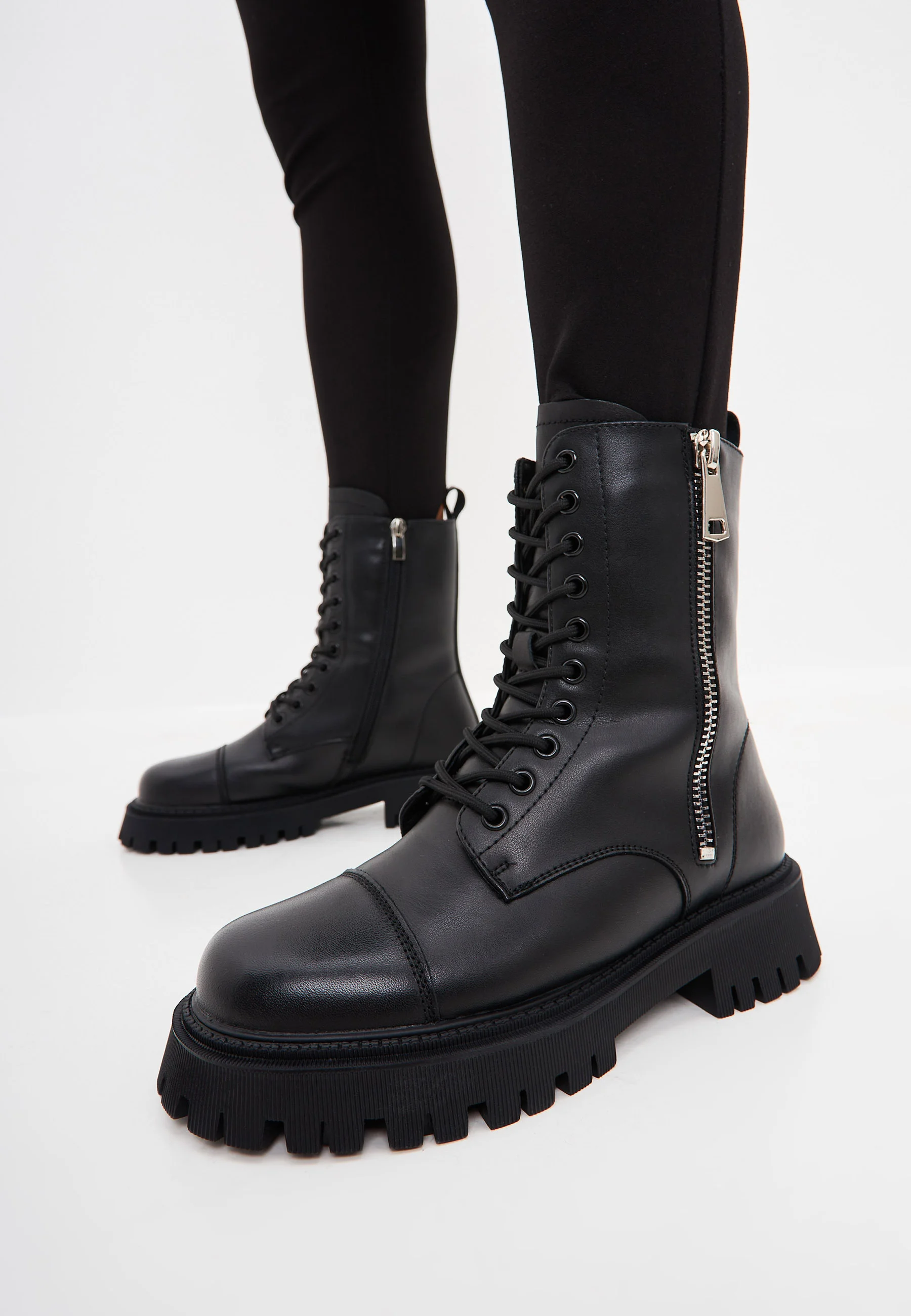 Botines con cordones Cesare Gaspari