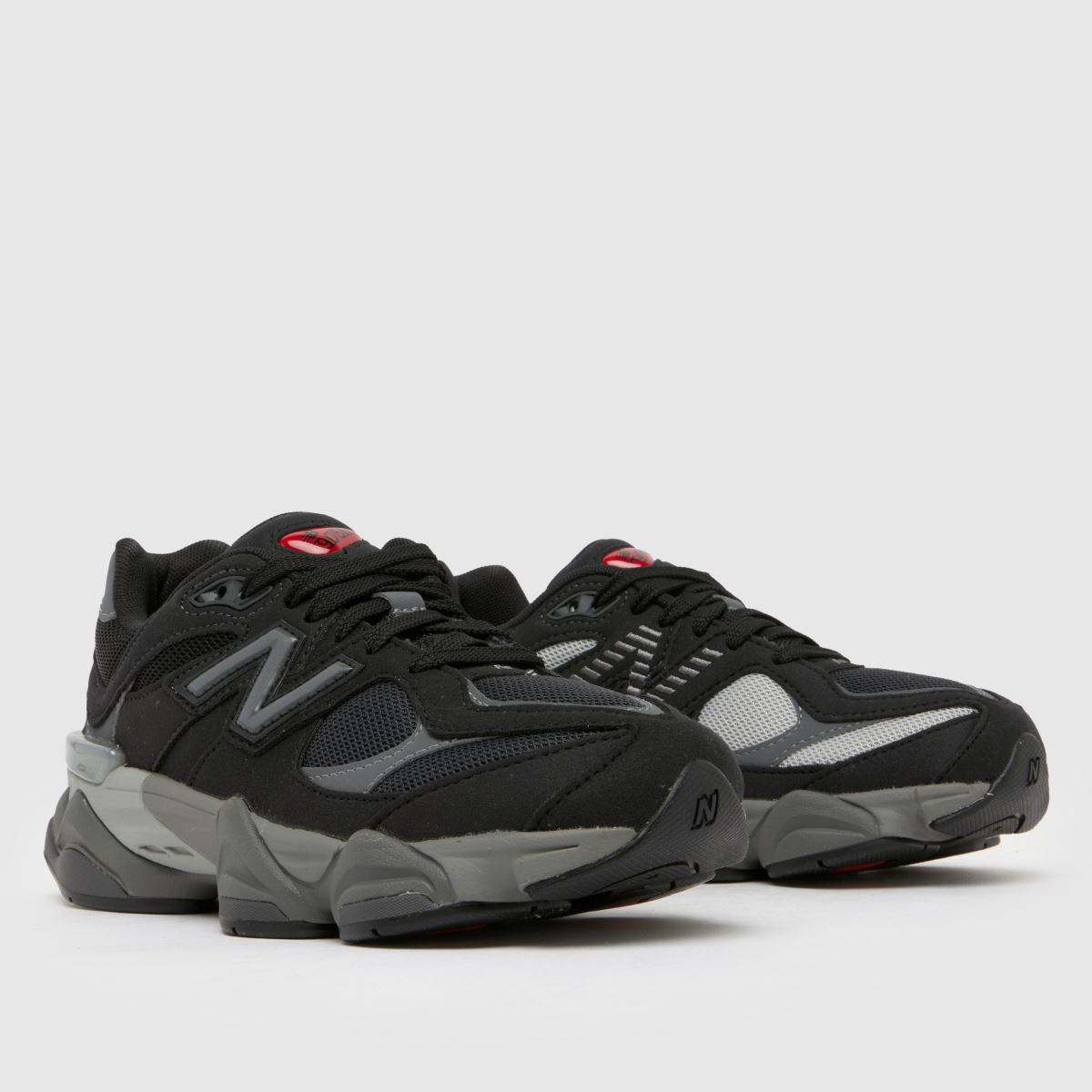New Balance fekete és szürke 9060 ifjúsági cipő