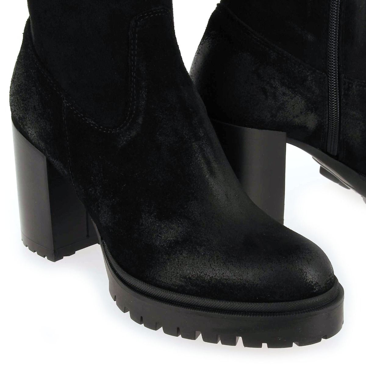 Emanuele Crasto   55004 - Noir