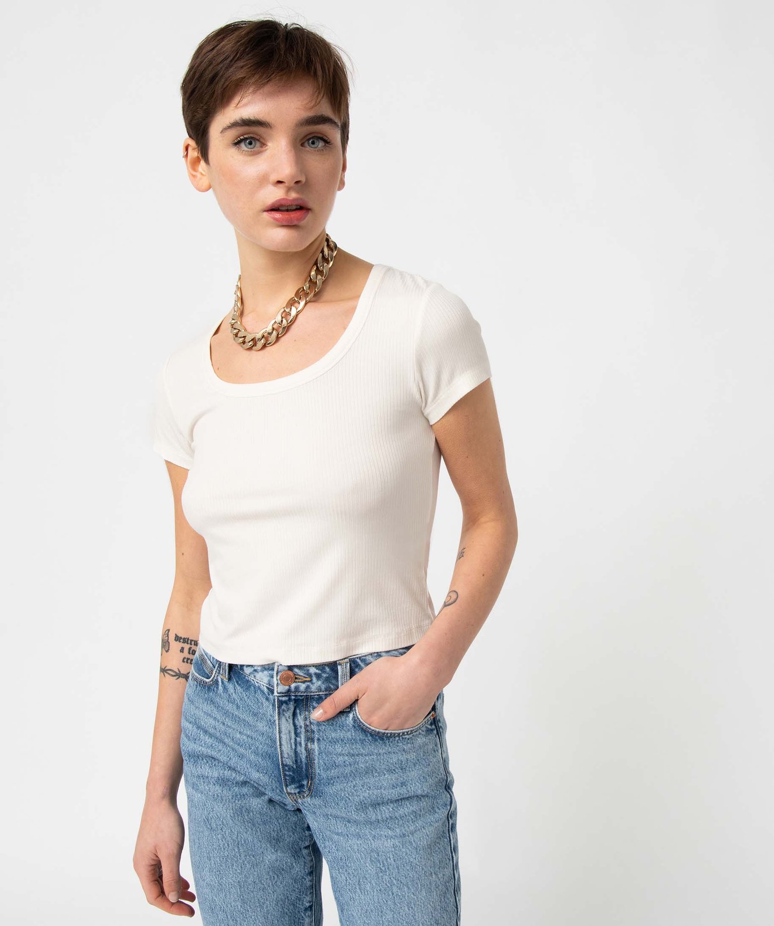 Tee-shirt femme en maille ctelée coupe courte ecru | GEMO