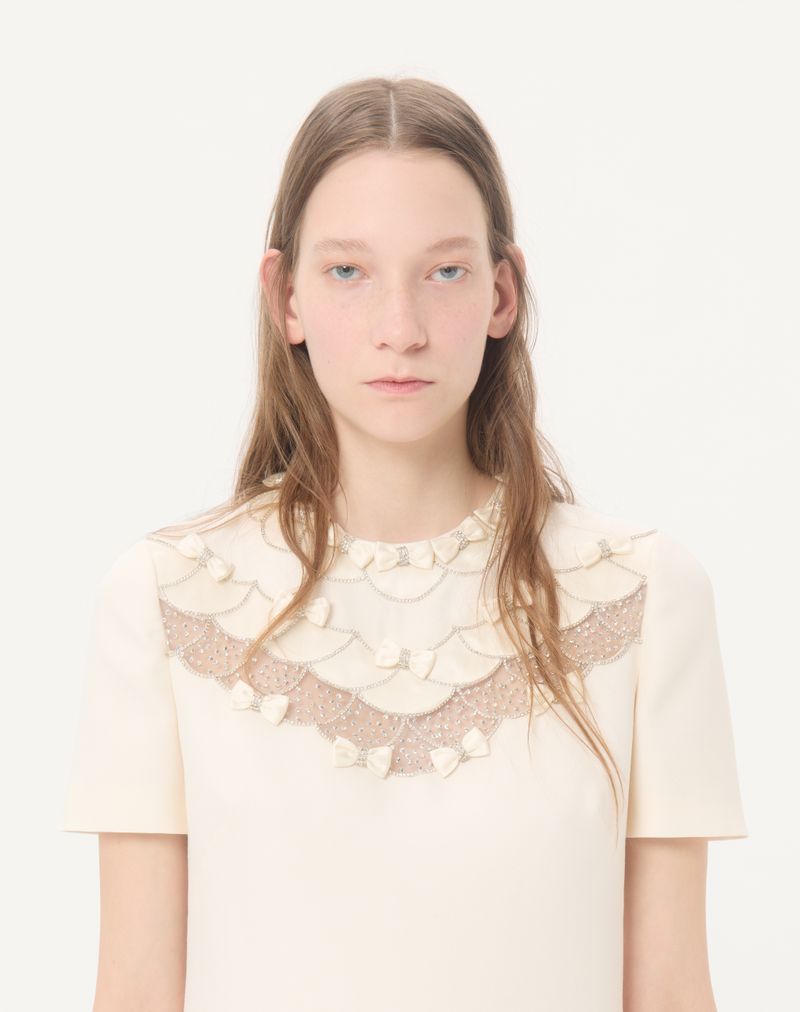 Vestido curto de crepe bordado de alta costura