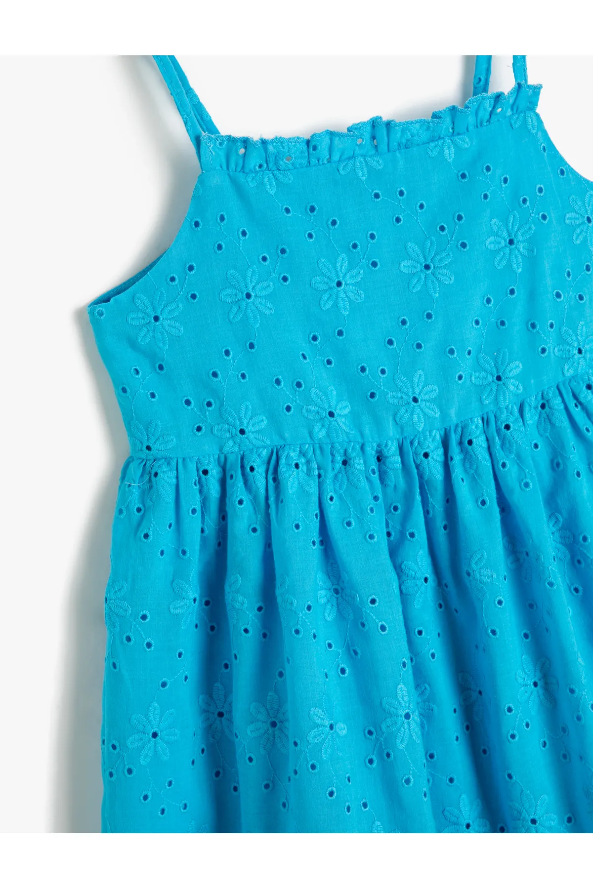 Koton  Schlichtes türkisfarbenes Mädchenkleid unterhalb des Knies 3skg80079aw