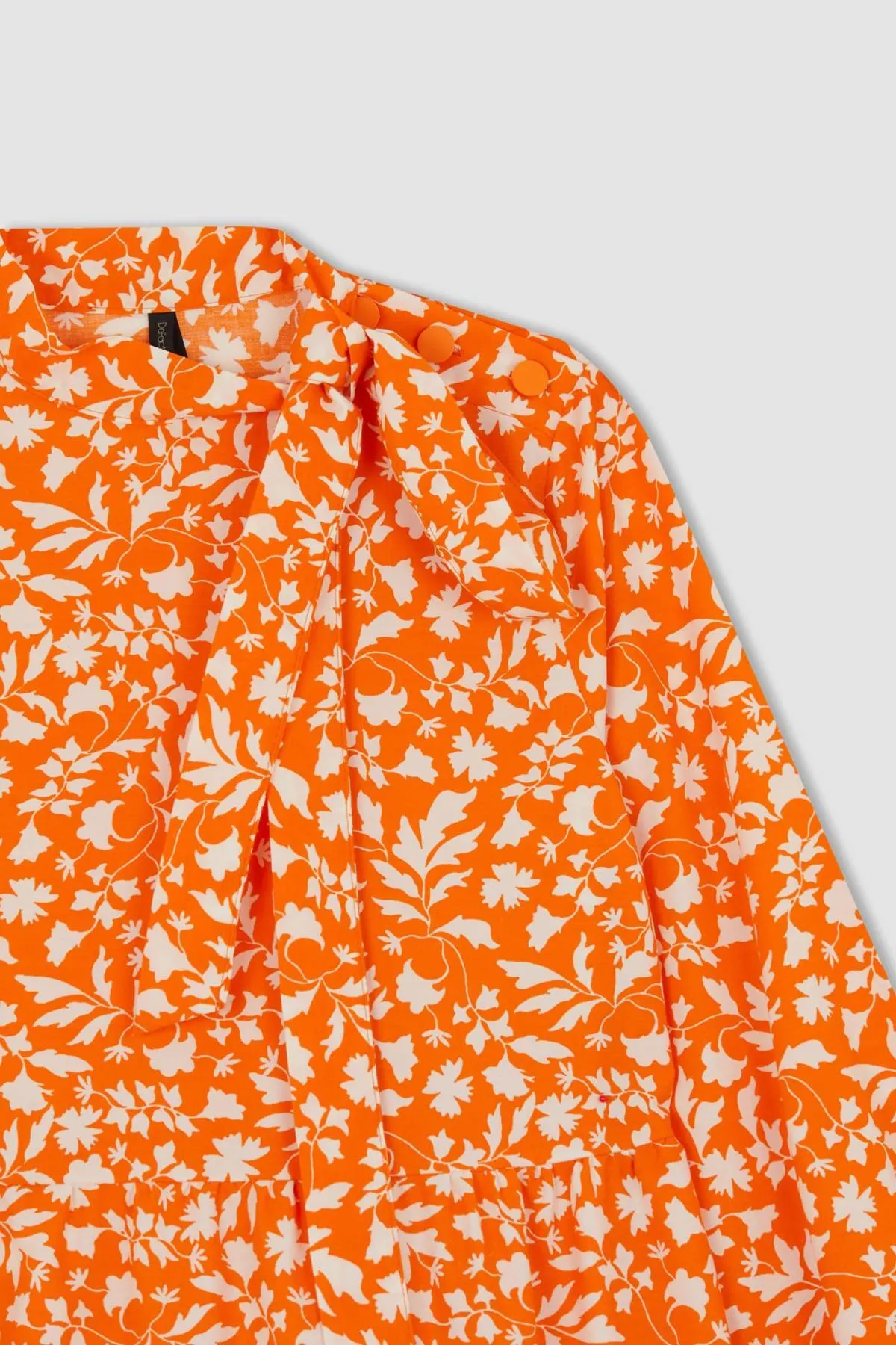 DeFacto  Relax Fit Langarmkleid aus Popeline mit halbem Rollkragen und Blumenmuster Y7835az22hs