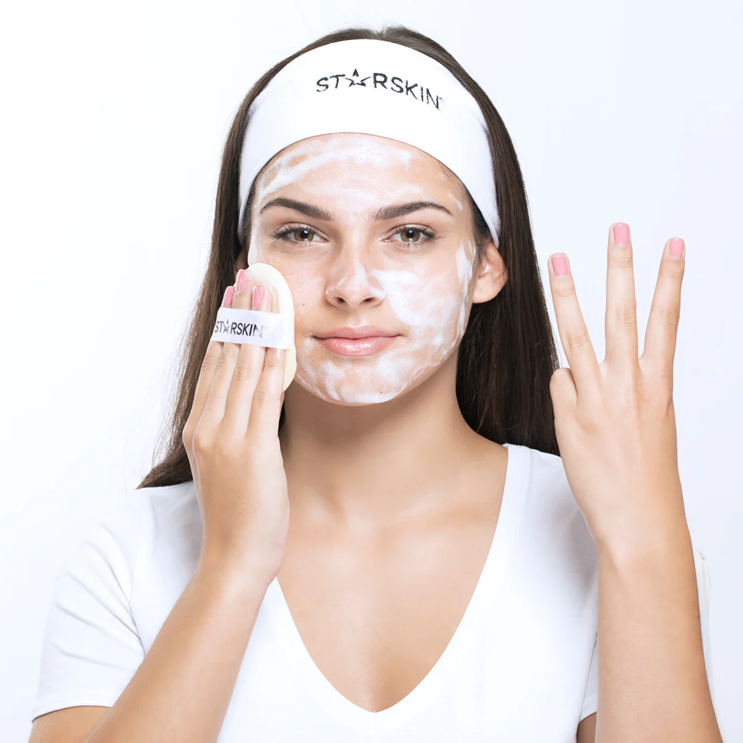 Essentials GLOWSTAR™ Penivý peeling na tvár – Rozjasňujúci exfoliátor na tvár