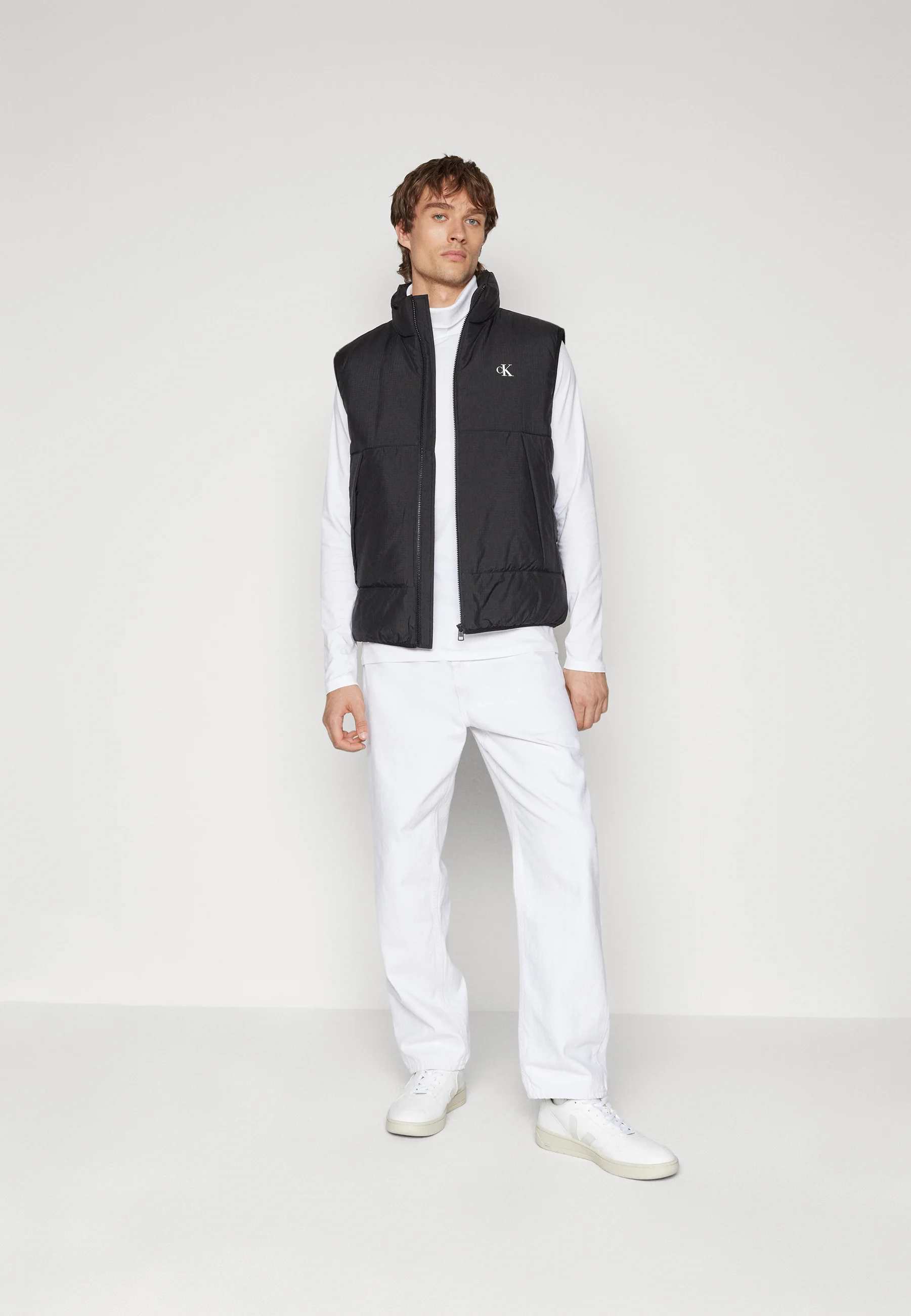 Chaleco acolchado ligero Calvin Klein Jeans - Sin mangas