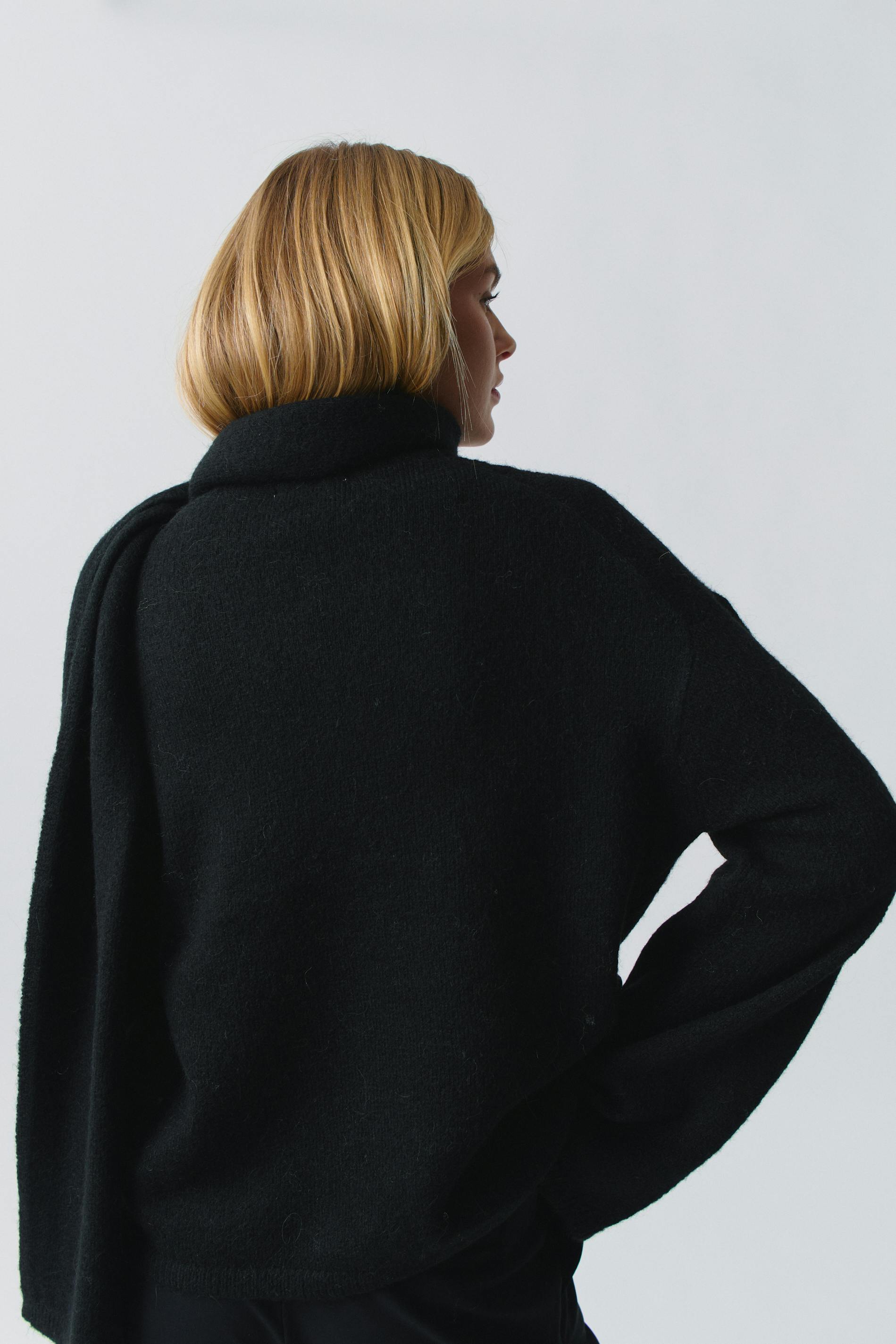 Knitted scarf sweater