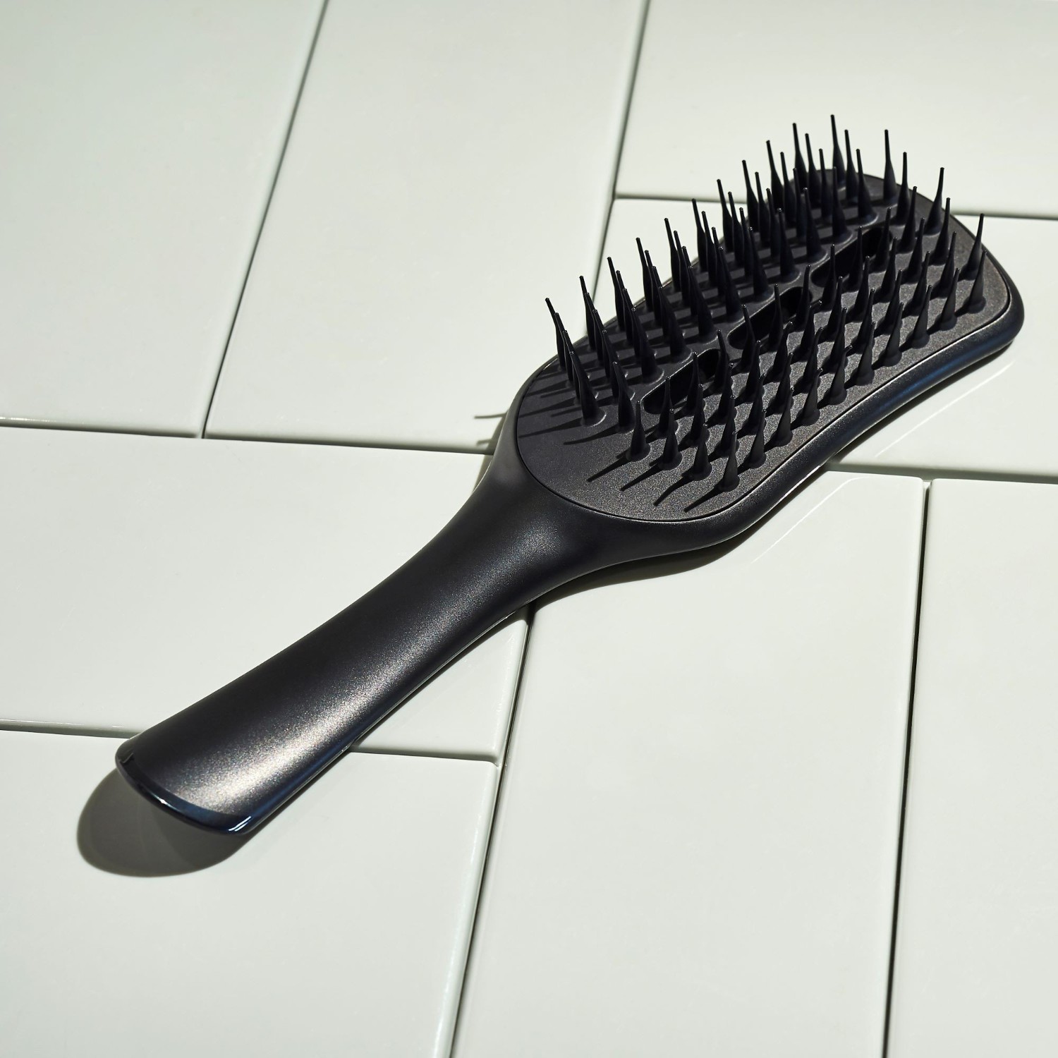 Βούρτσα μαλλιών Tangle Teezer Easy Dry & Go με αεραγωγούς, Jet Black