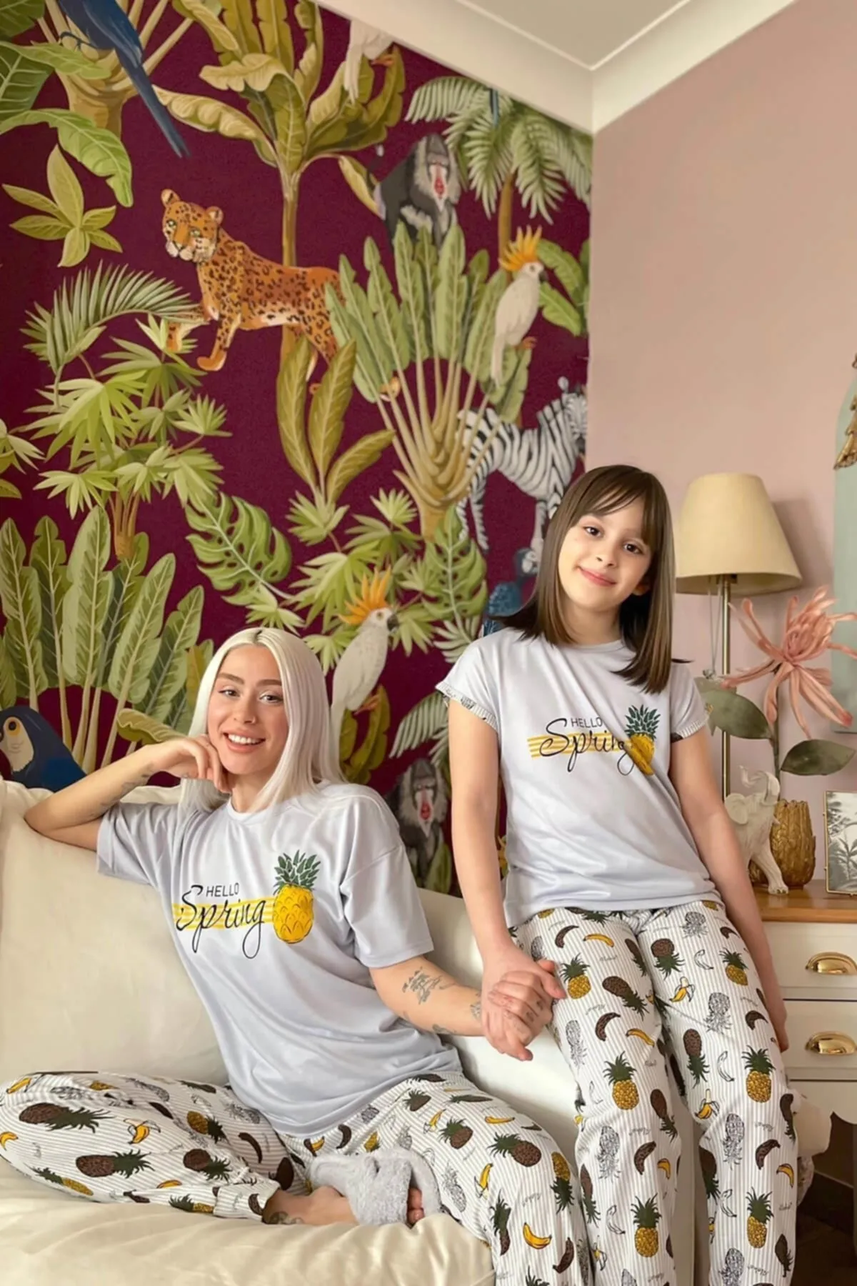 Pijamaevi  Kurzarm-Mutter-Tochter-Kombi-Pyjama-Set mit Ananas-Aufdruck