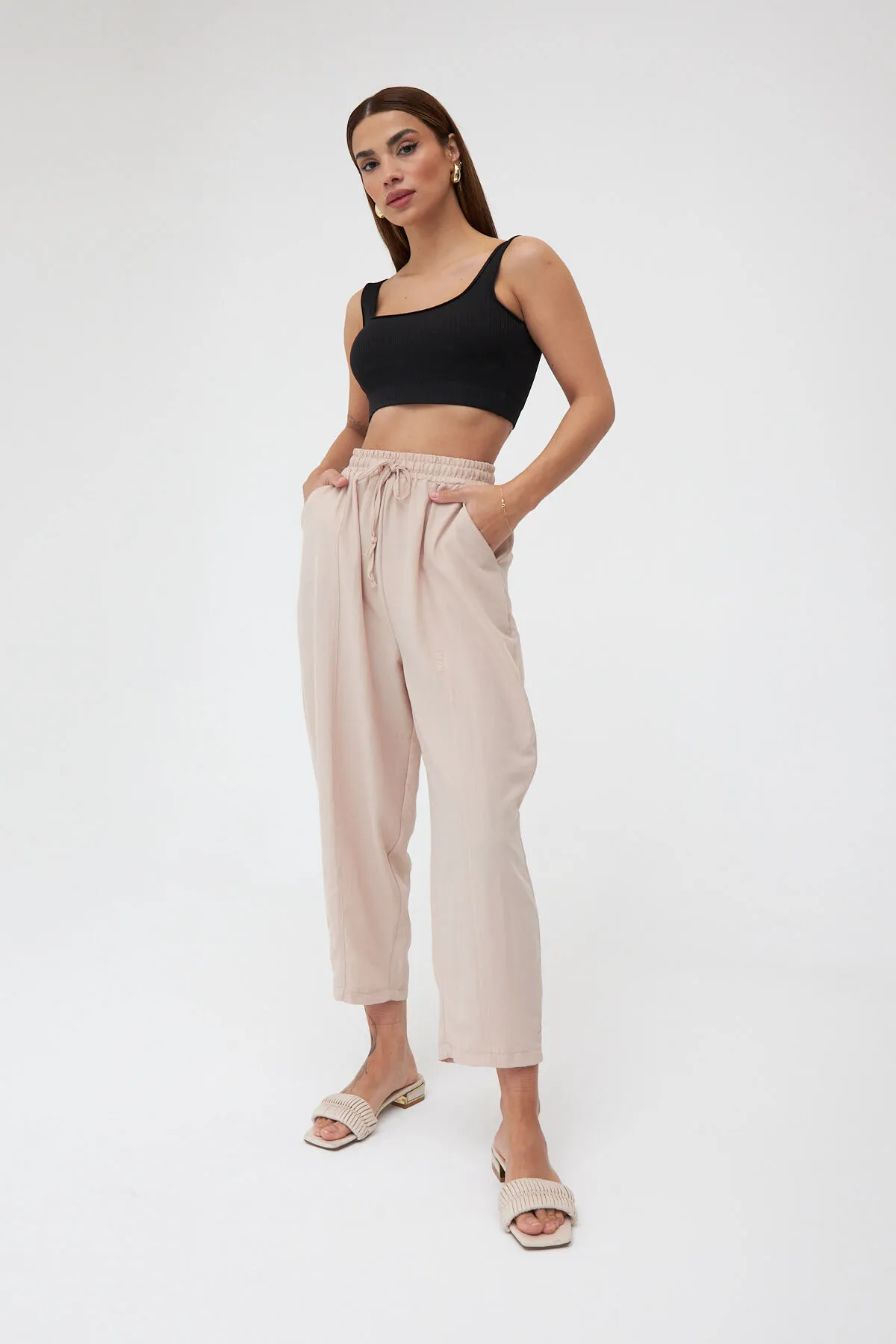 Laluvia  Cremefarbene Ayrobin-Shalwar-Hose mit Taschen