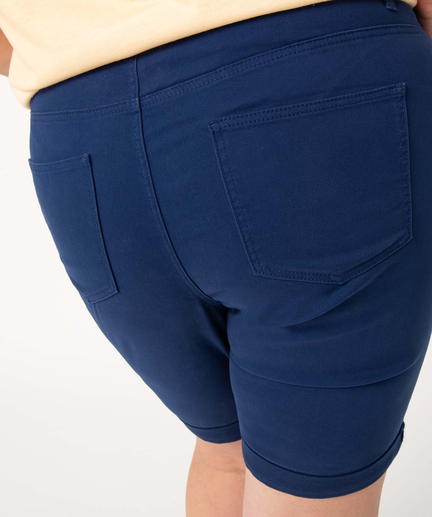 Bermuda femme grande taille à revers en coton stretch bleu | GEMO