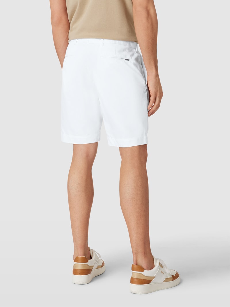 Shorts mit Knopf- und Reißverschluss in weiß