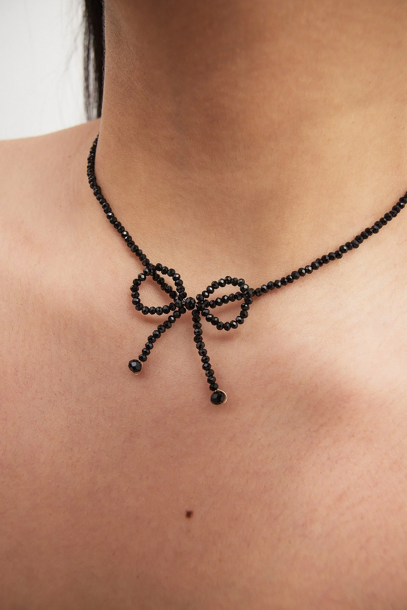 Schleifen-Halskette mit Strass