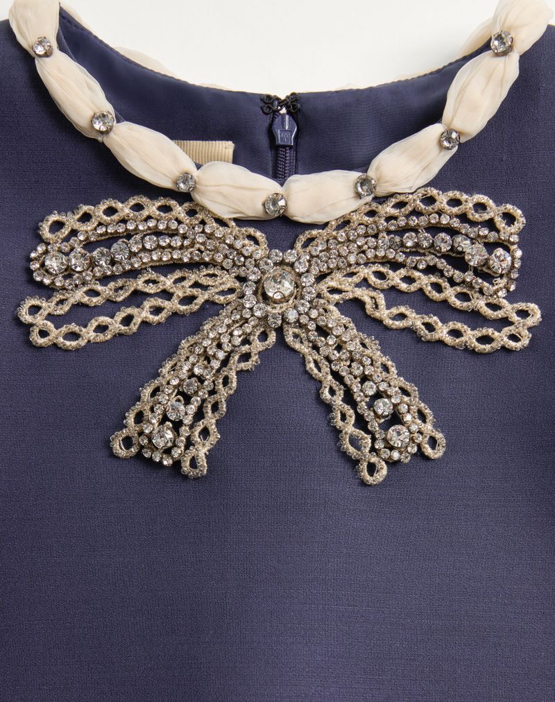 Vestido curto de crepe bordado de alta costura