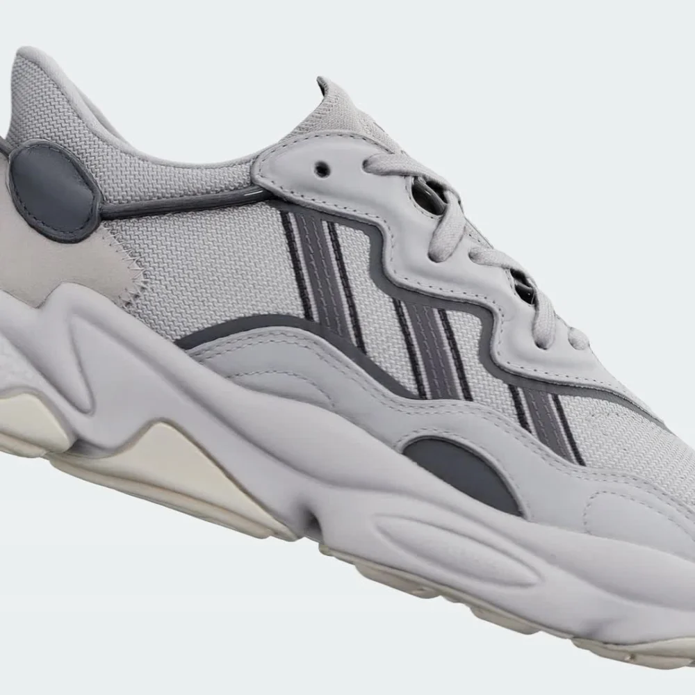 adidas Ozweego GX1831 / grau