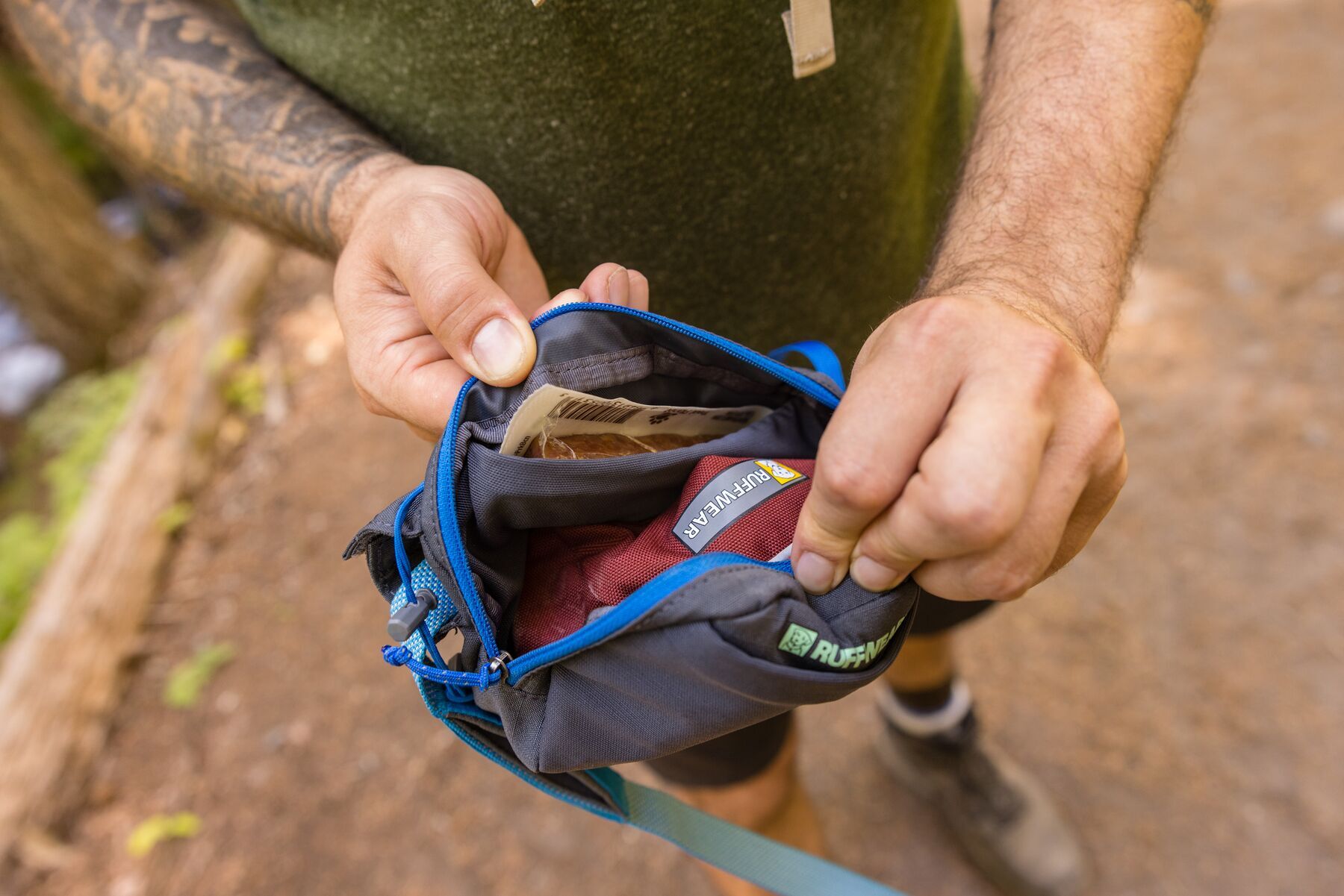 Ruffwear Hundekotbeutel Ruffwear Stash Bag Plus™ Hüfttasche