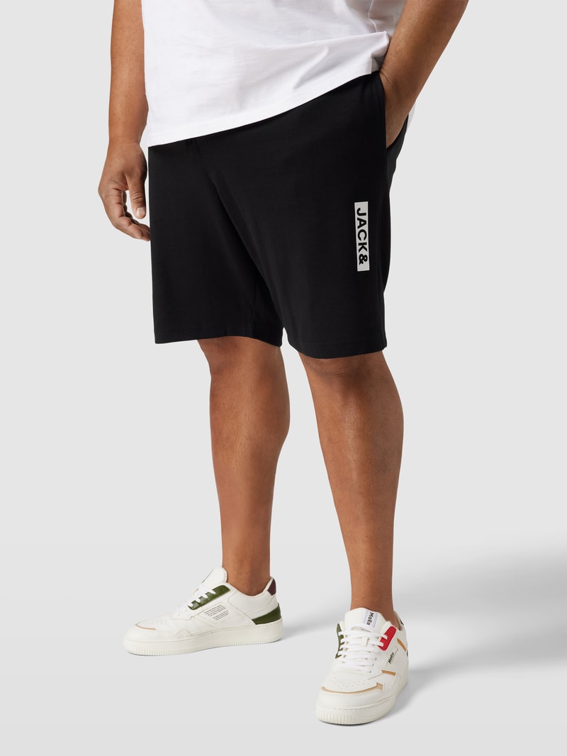 PLUS SIZE Sweatshorts mit Tunnelzug in schwarz