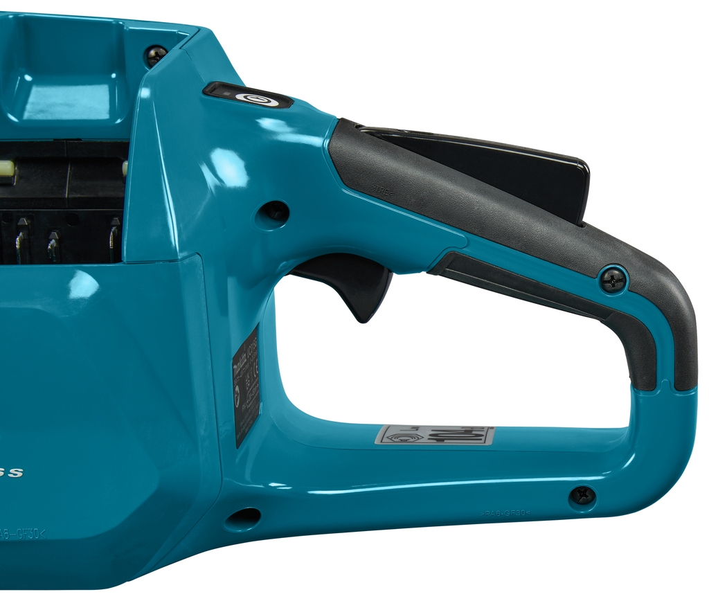 Makita UC015GZ Motorsag 35 cm 40V Max uten batterier og lader
