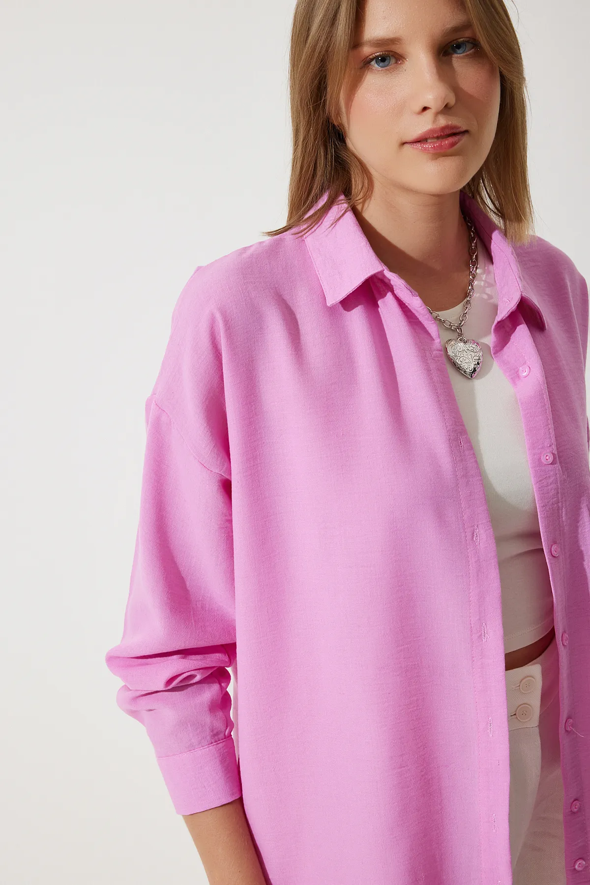 Happiness İstanbul  Hellrosa Oversize-Leinenhemd Ayrobin für Damen DD01222