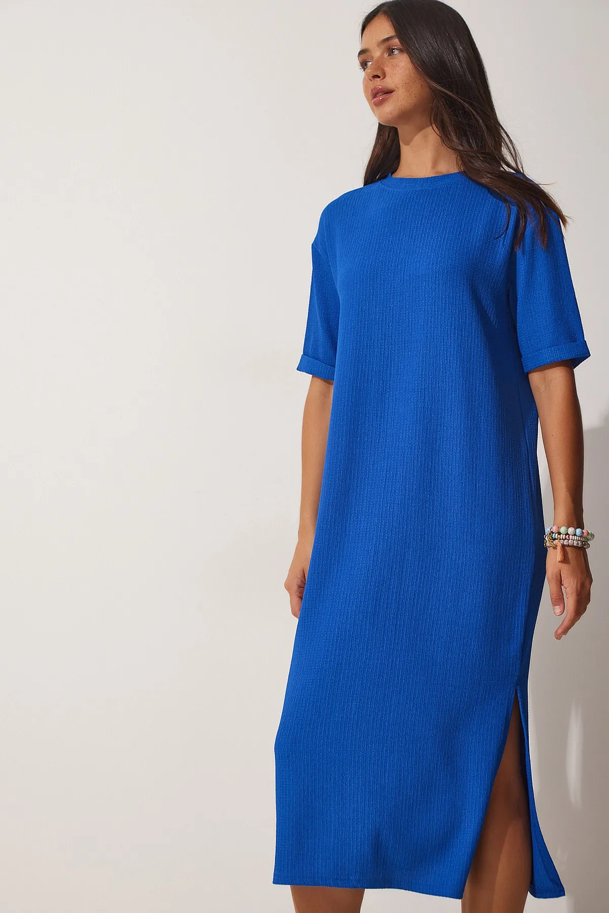 Happiness İstanbul  Blaues strukturiertes Daily Midi-Strickkleid für Damen LH00037