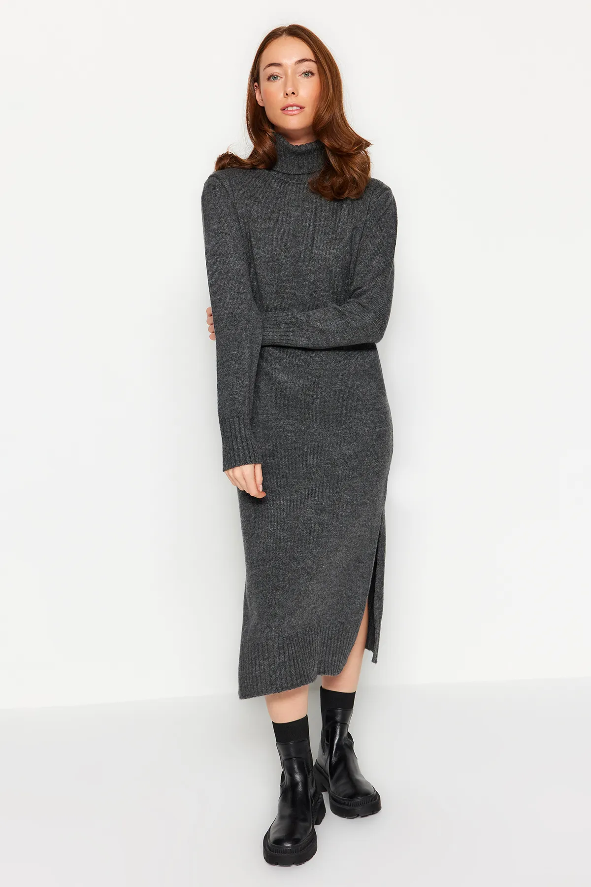 Trendyol Collection  Anthrazit Uni Weite Passform Midi TWOAW24EL00034