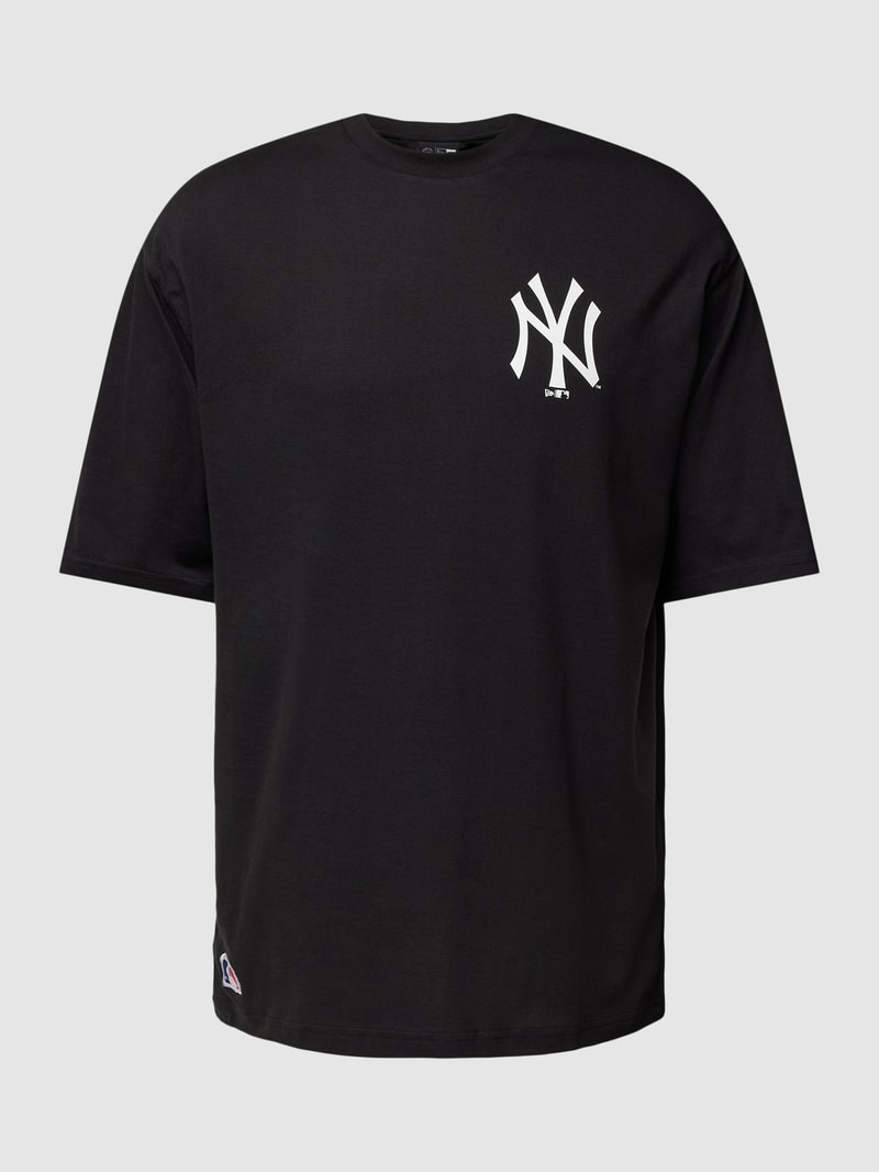 T-Shirt mit Logo-Print in schwarz