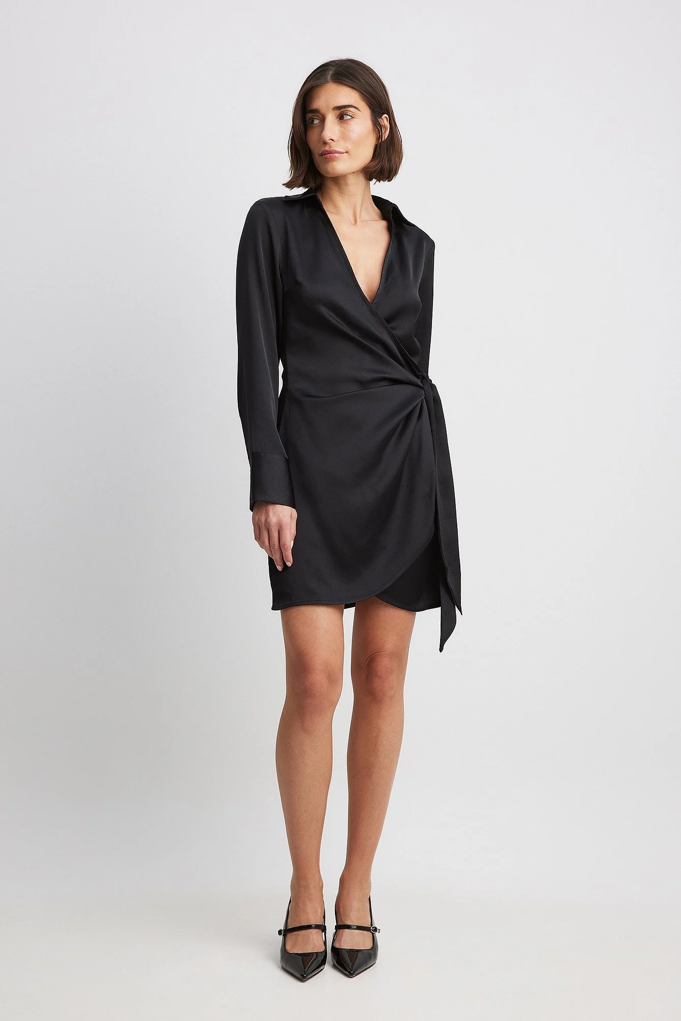 Drapiertes Wickel-Minikleid
