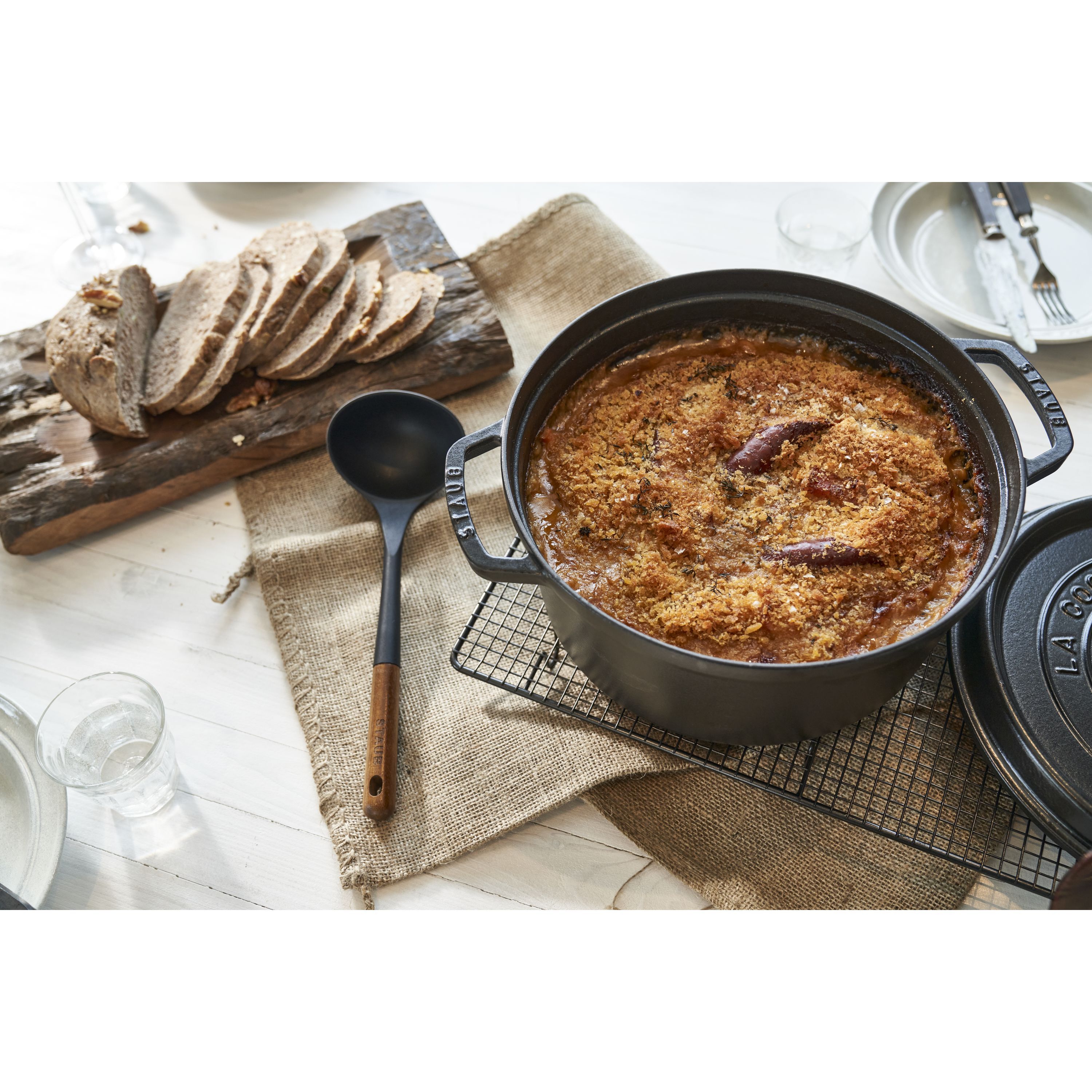 Cocotte 28 cm, rund, Schwarz, Gusseisen