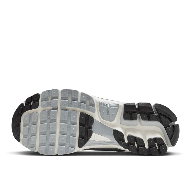 NIKE Zoom Vomero 5 pure platinum/metallic silver