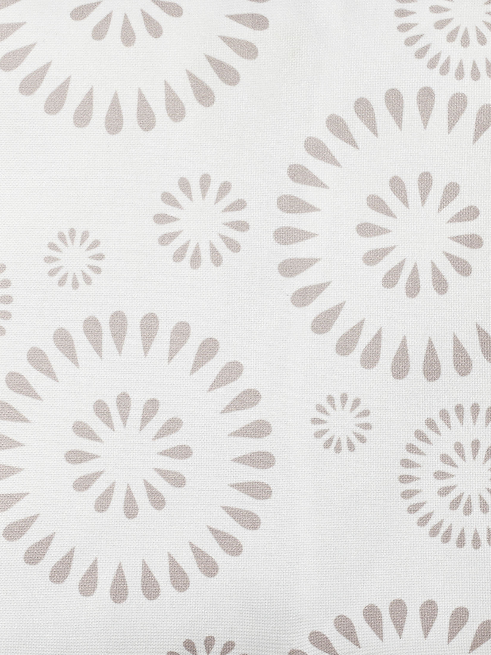 Marla Kissen, Taupe