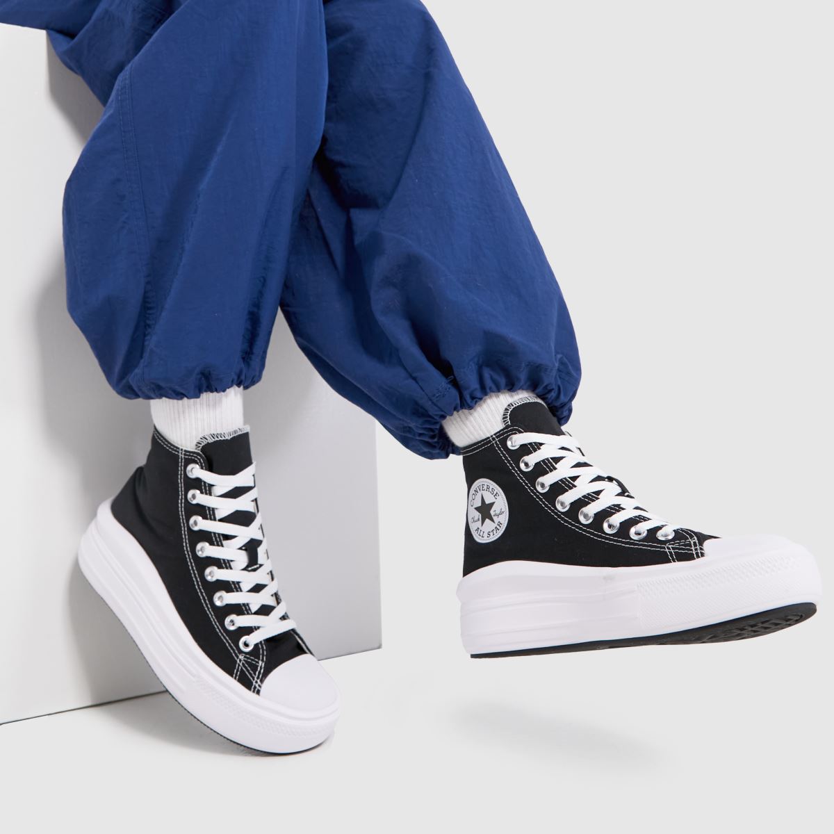 Converse All Star Move Hi cipők fekete-fehér színben