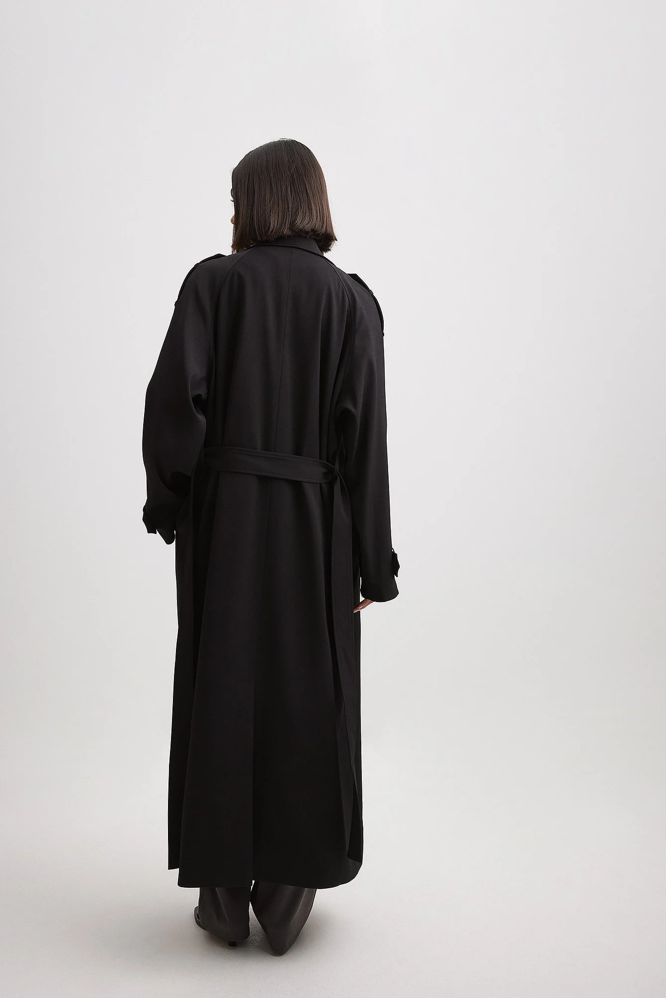 Langer Trenchcoat