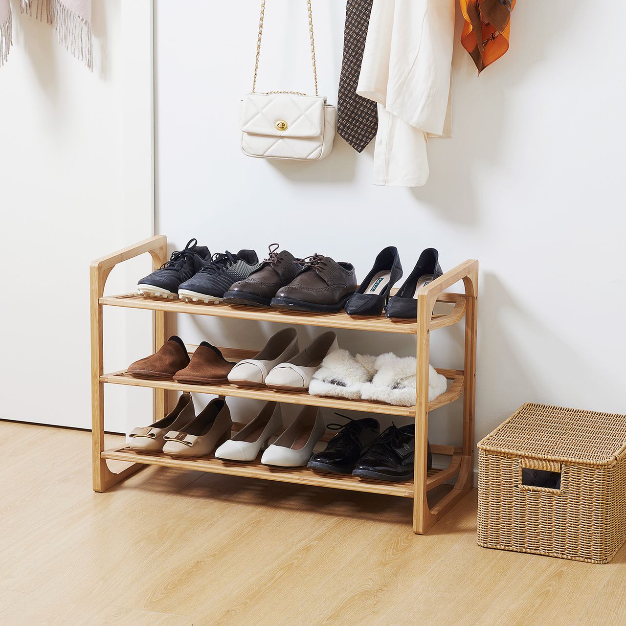 HOMCOM Schuhregal mit 3 Ebenen, Schuhständer, Schuhablage für max. 9 Paar Schuhe