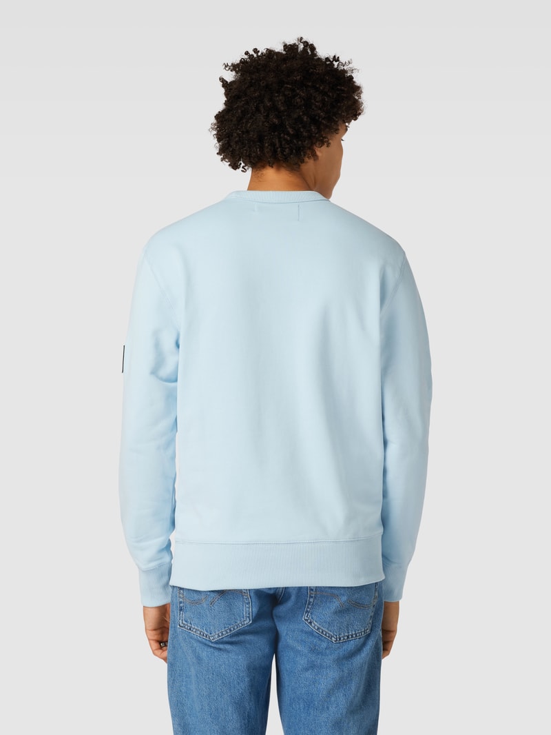 Sweatshirt mit Label-Patch in hellblau