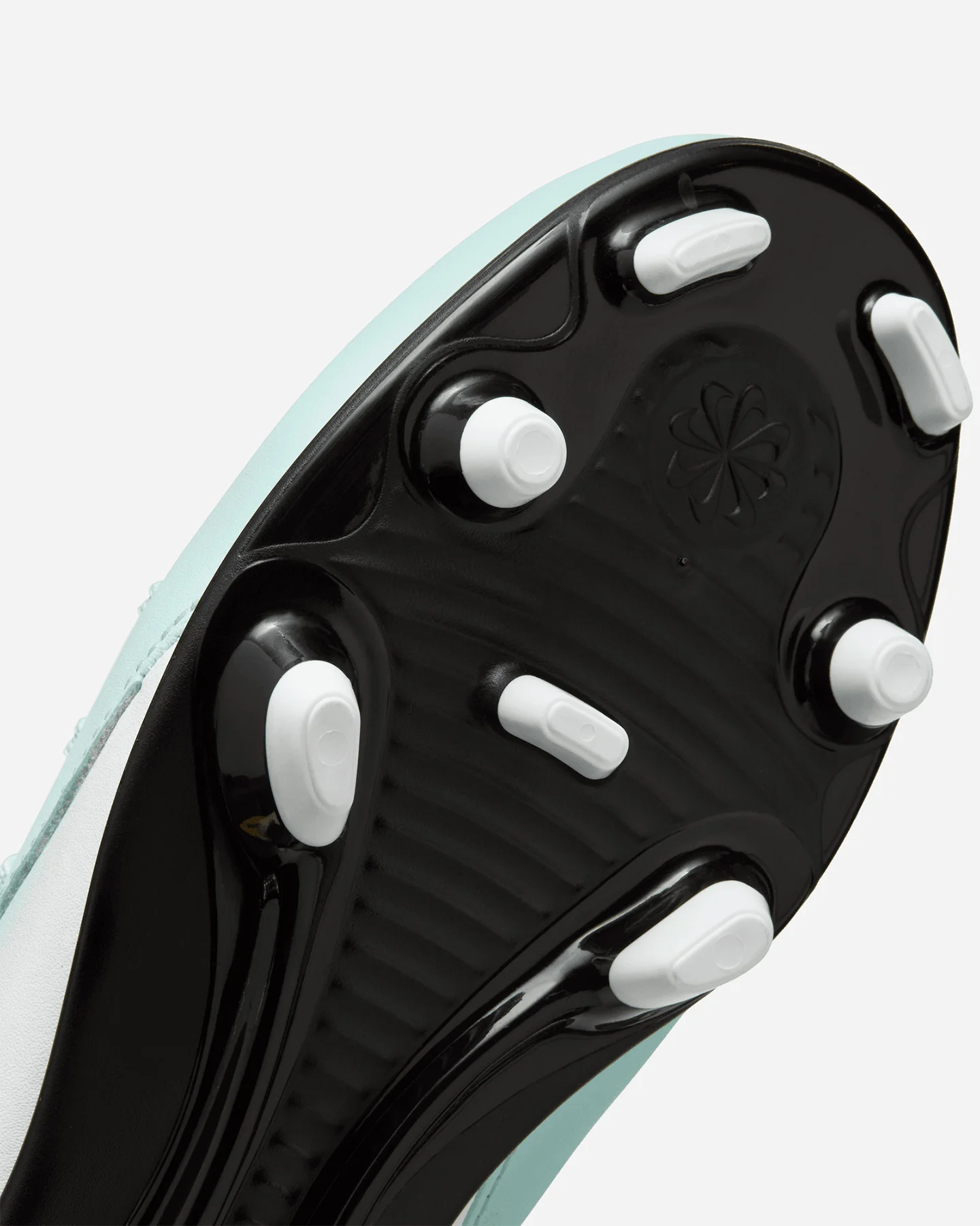 Buty piłkarskie Nike Phantom Luna Club Jr FG FJ2601-300