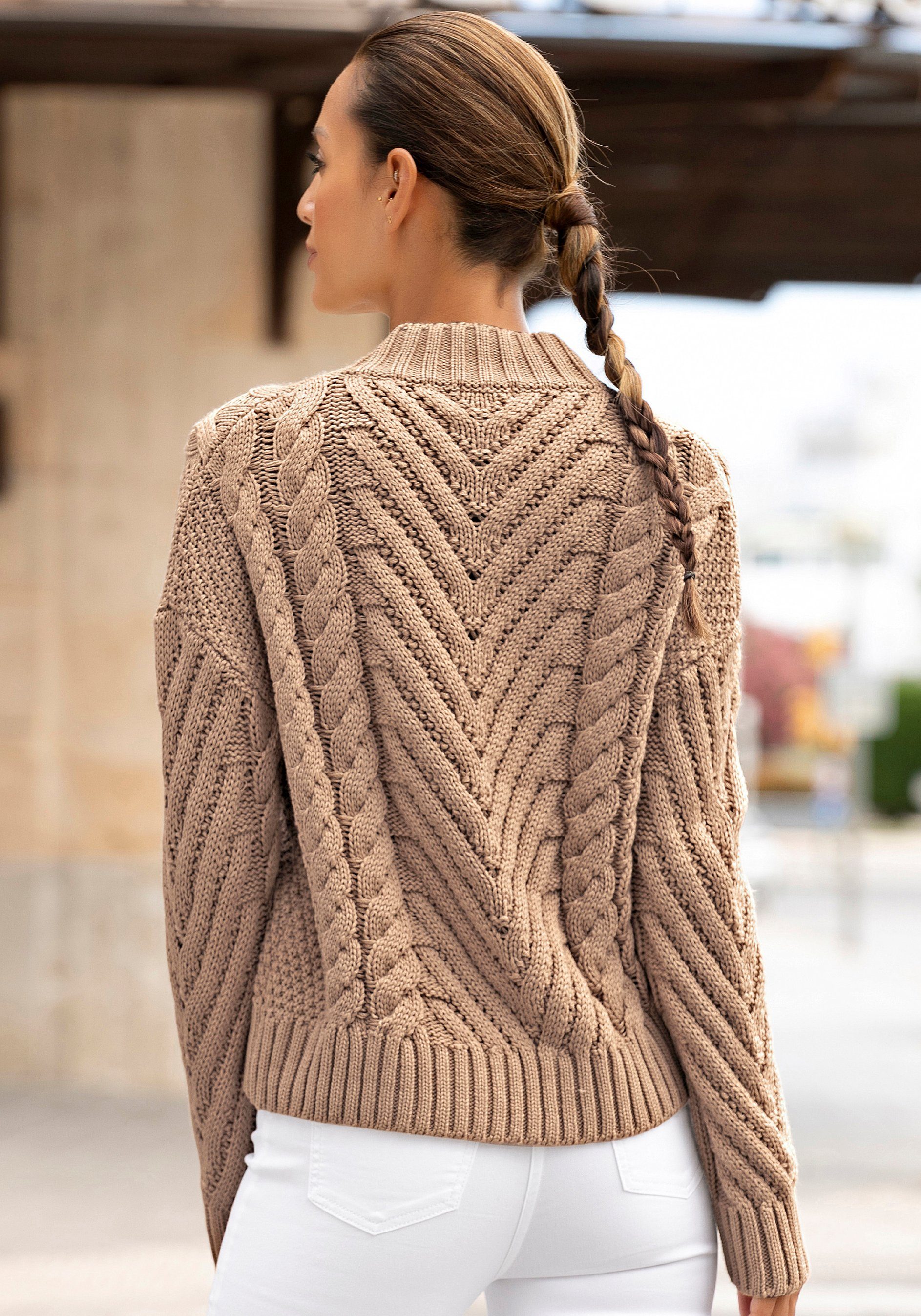 LASCANA Stehkragenpullover mit aufwendigem Strickmuster