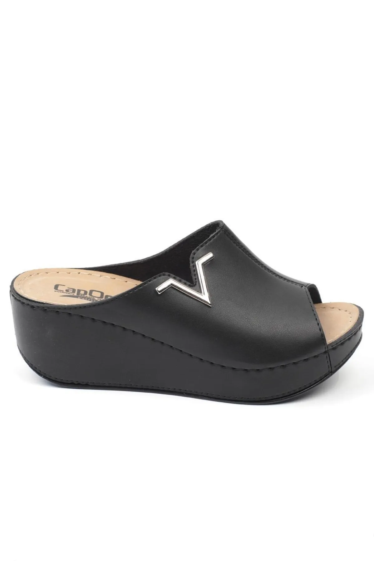 Capone Outfitters  Anatomisch weiche, bequeme Mutterhausschuhe mit Keilabsatz