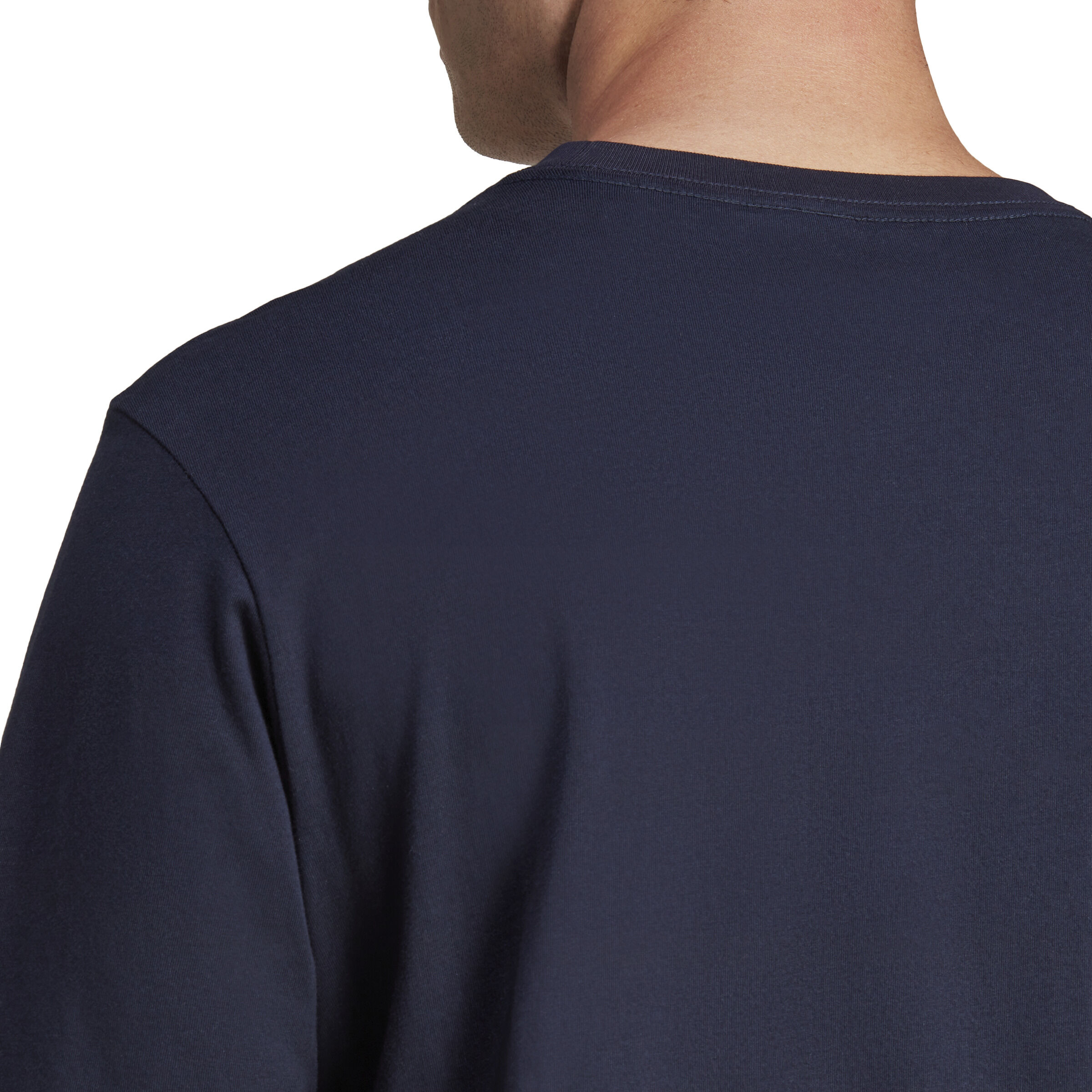 Essentials Single Jersey Embroidered Small Logo T-Shirt Herren - Dunkelblau