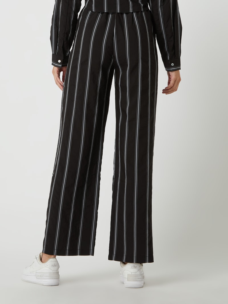 Schlupfhose aus Viskosemischung Modell 'Masmu' in schwarz