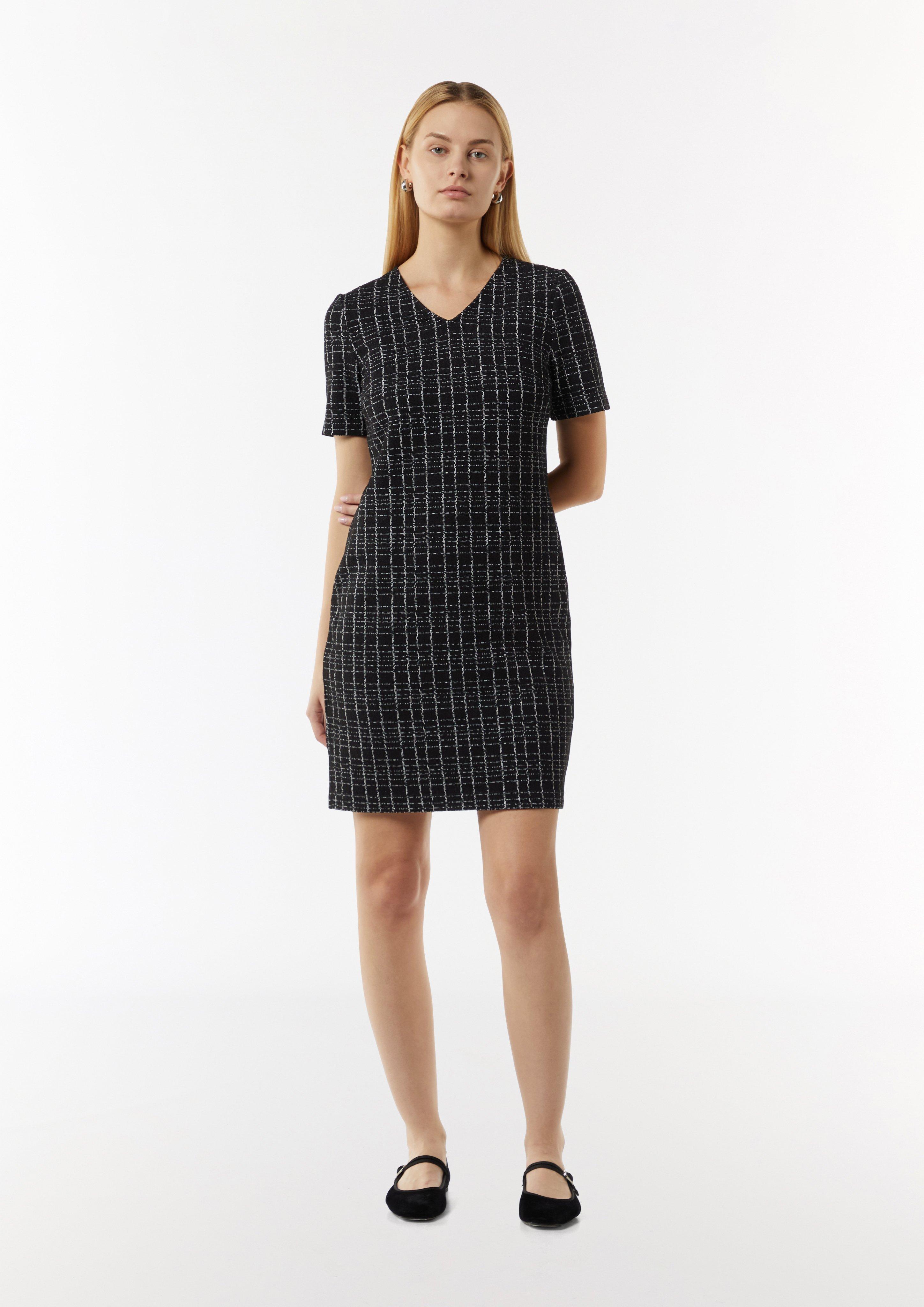 Schmales Bouclé-Kleid mit Karomuster - schwarz