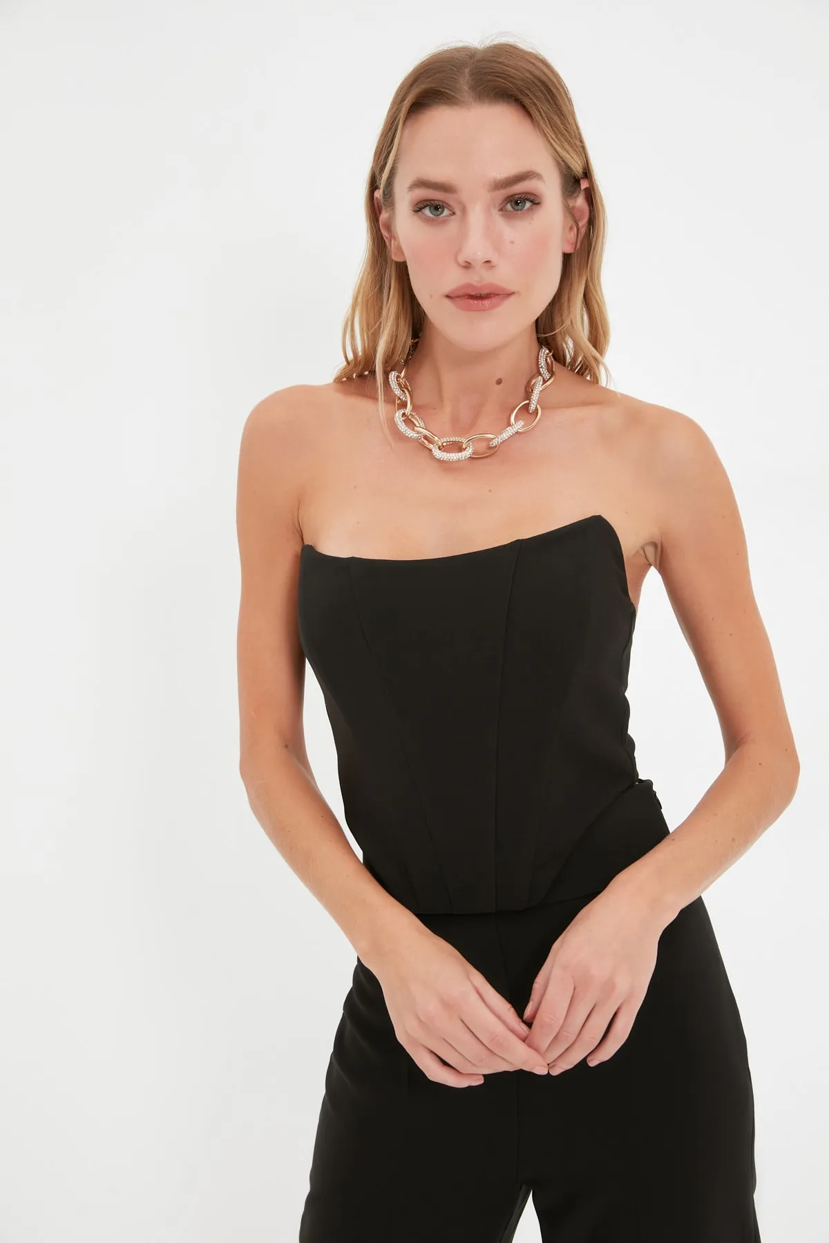 Trendyol Collection  Schwarzes, bauchfreies, gefüttertes, gewebtes Korsett mit detailliertem Bustier TPRSS21BS0032