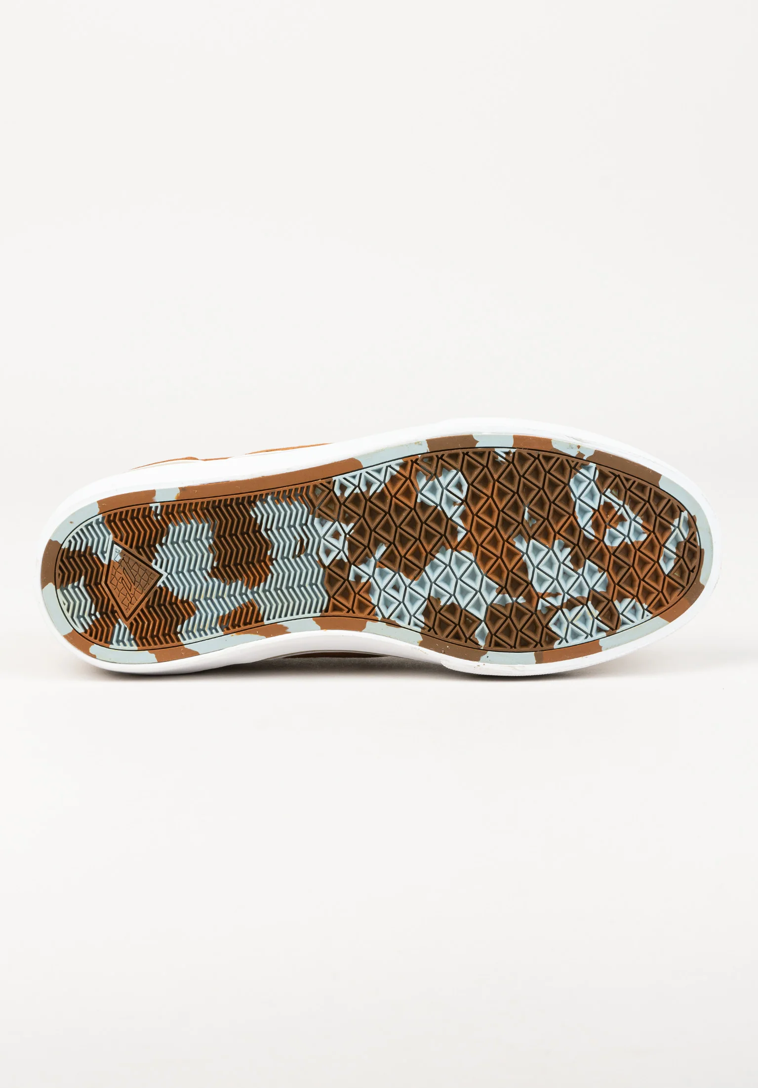 Wino G6 Slip-On