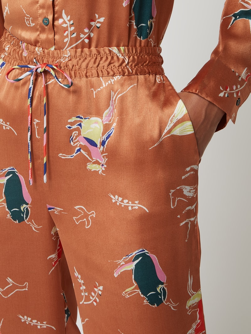 Pyjama-Hose mit Allover-Muster Modell 'Alisa' in camel