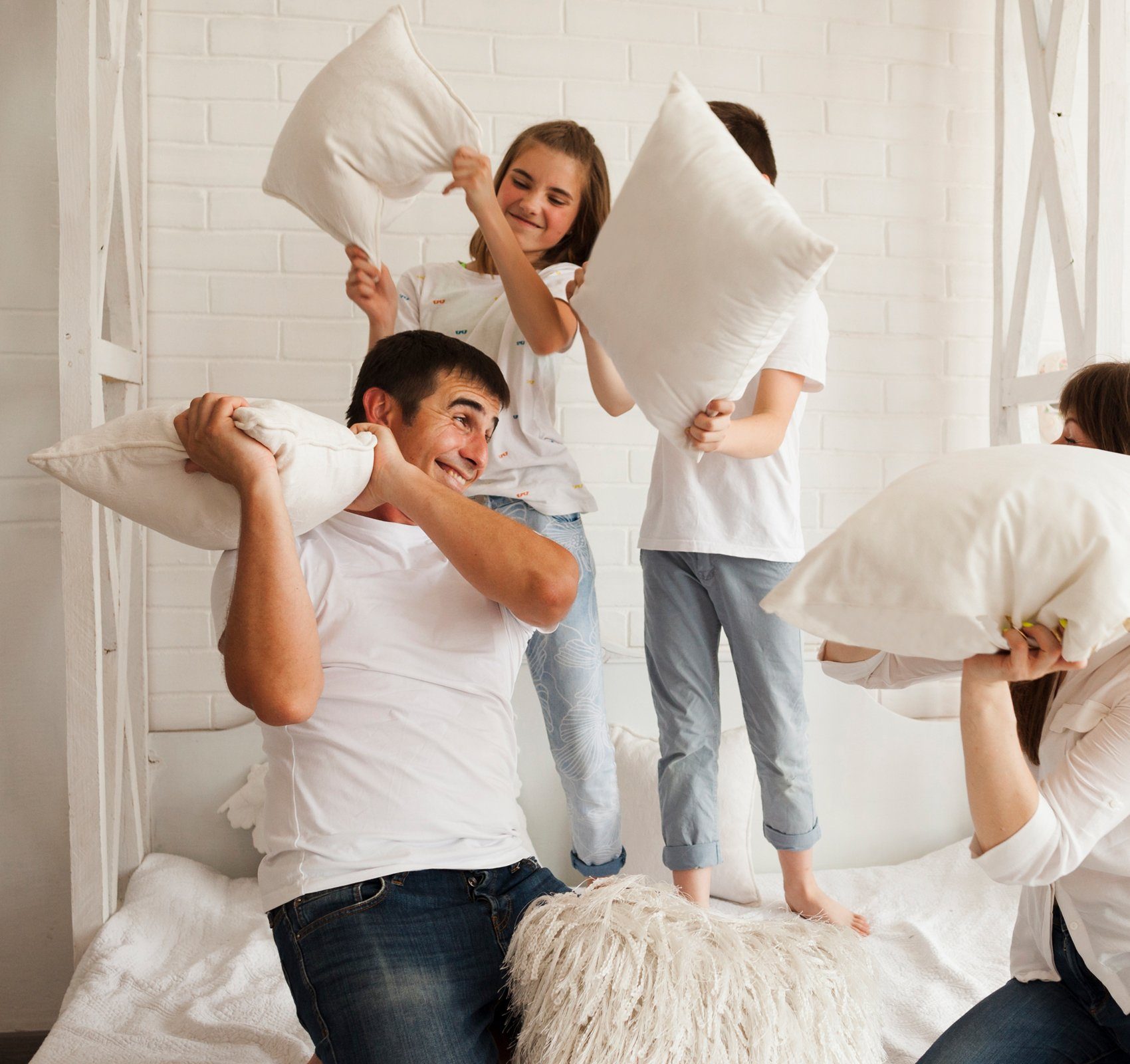 Homewit Palettenkissen 4 Stück 7D Polyester Kissenfüllung Sofakissen Innenkissen Zierkissen, Füllkissen Dekokissen für Couch Wohnzimmer Schlafzimmer Sofa Bett